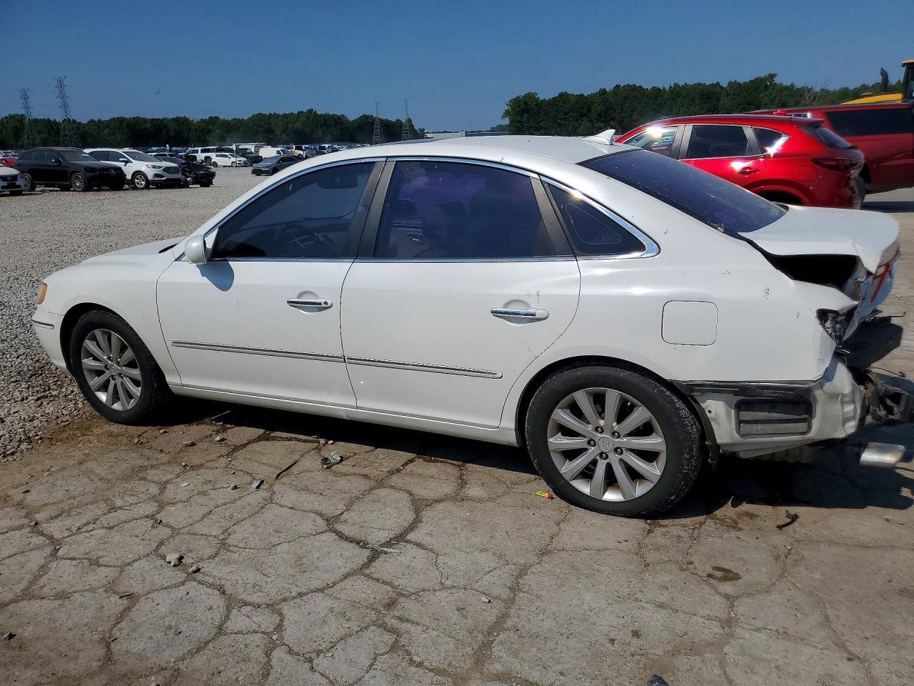 2009 Hyundai Azera Gls White vin: KMHFC46D79A354510