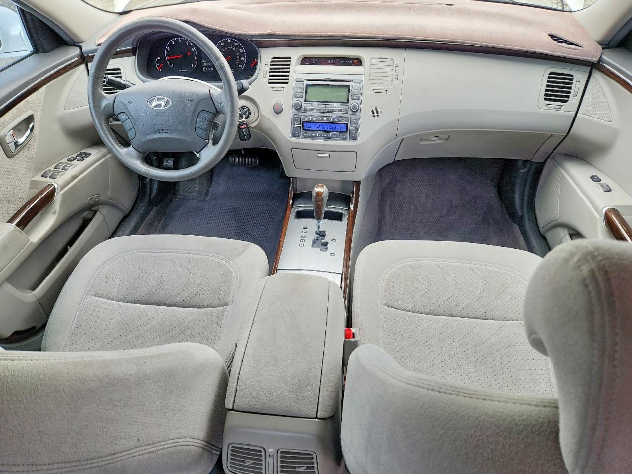 2009 Hyundai Azera Gls White vin: KMHFC46D79A360047