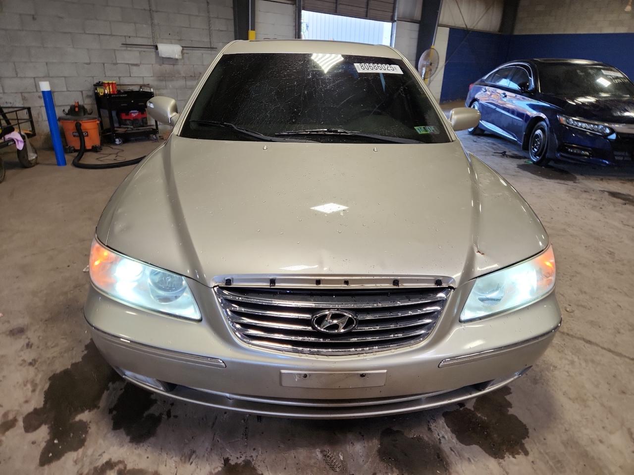 2009 Hyundai Azera Gls Cream vin: KMHFC46D89A350353
