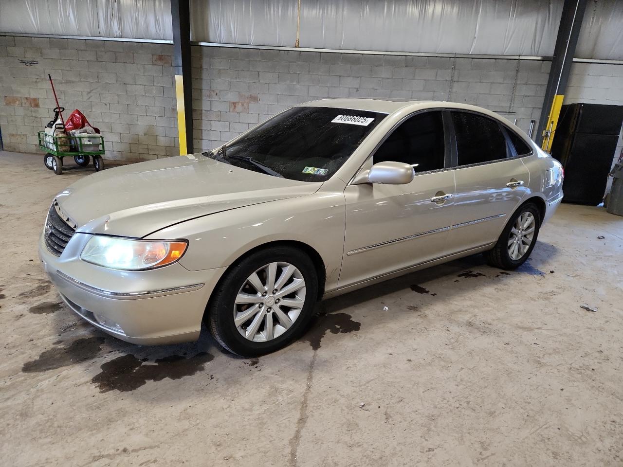 2009 Hyundai Azera Gls Cream vin: KMHFC46D89A350353