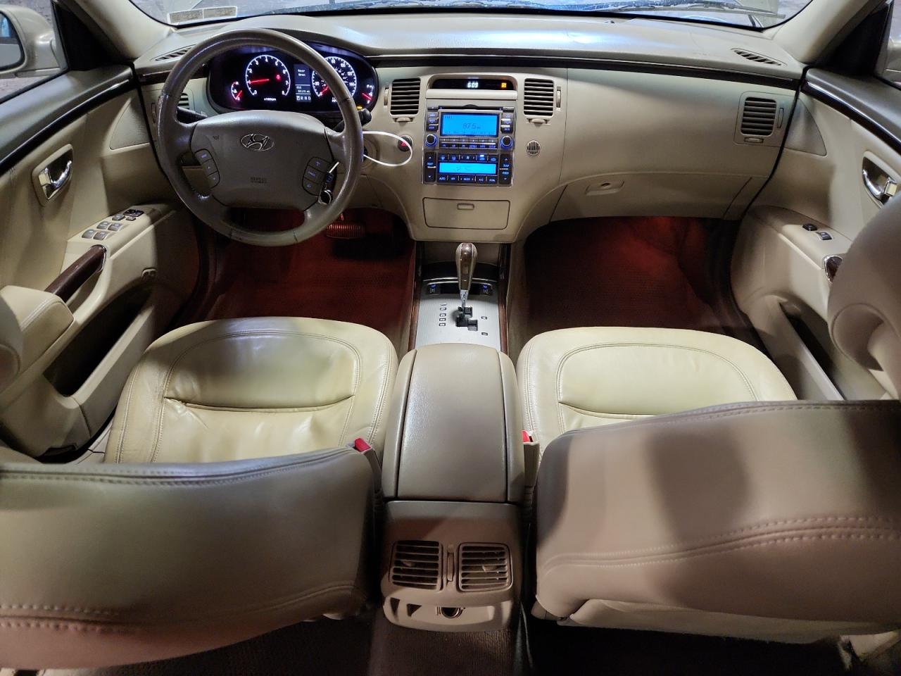 2009 Hyundai Azera Gls Cream vin: KMHFC46D89A350353