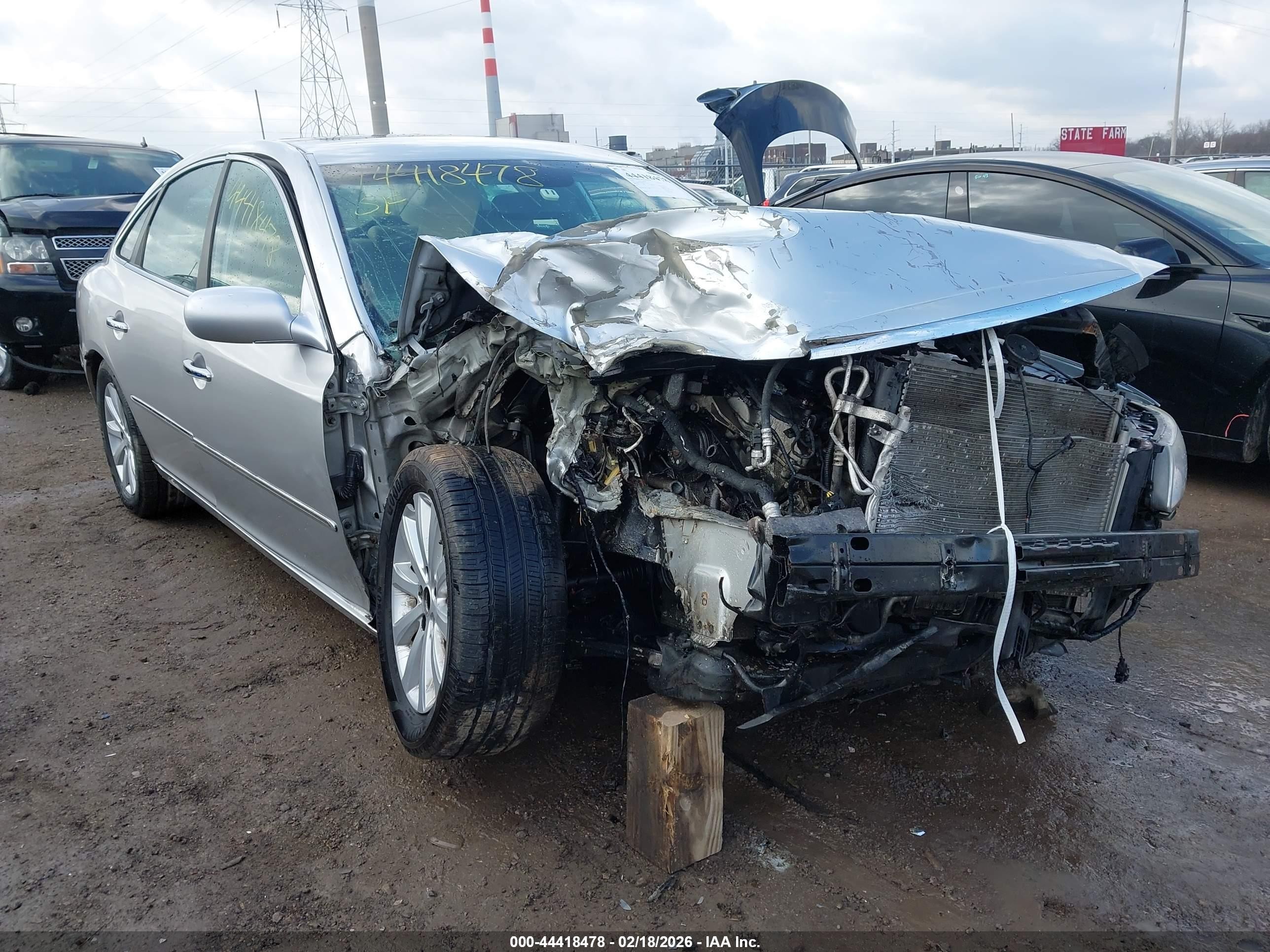 2009 Hyundai Azera Gls Silver vin: KMHFC46D89A352135