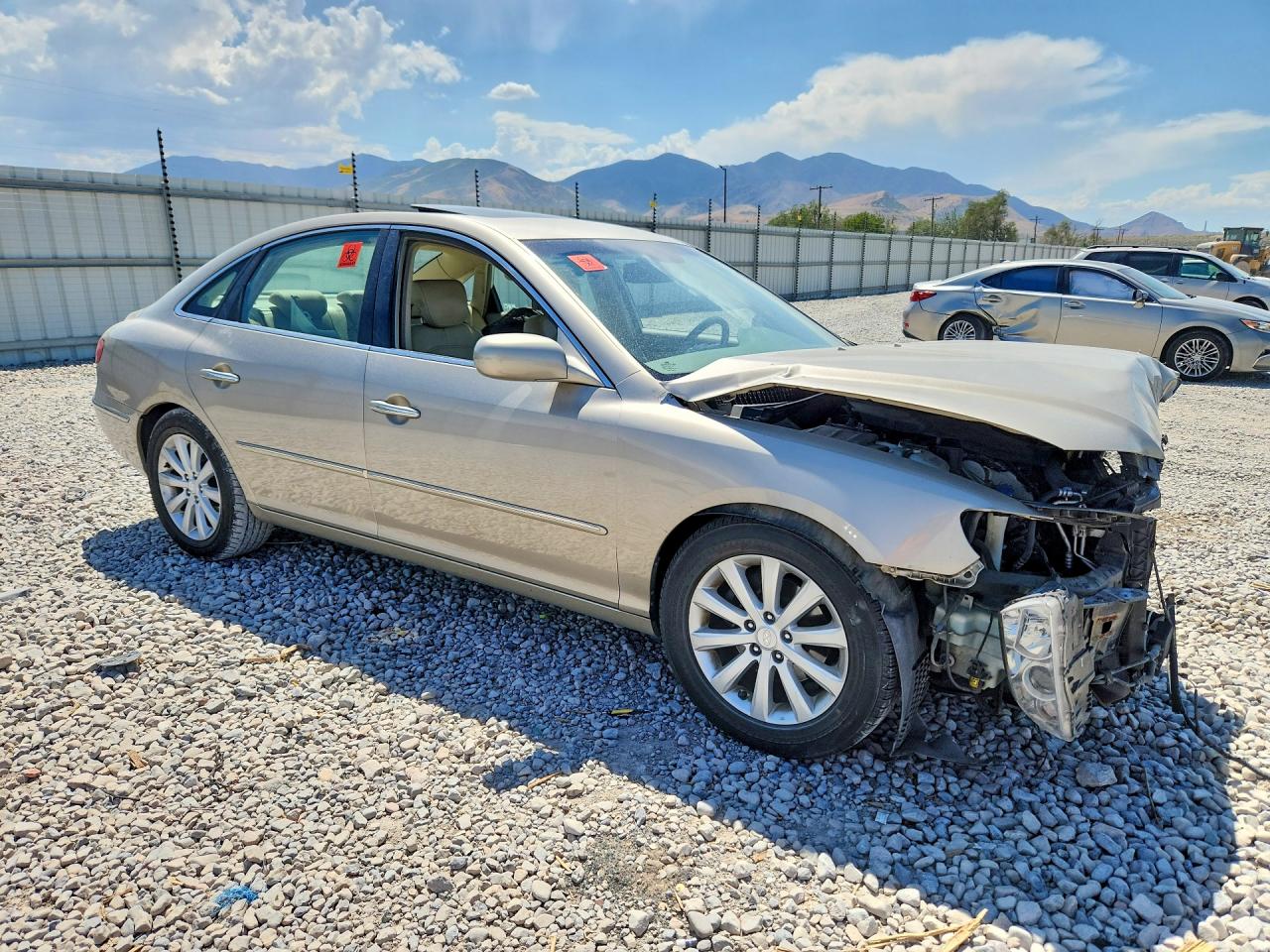 2009 Hyundai Azera Gls Tan vin: KMHFC46D89A358937