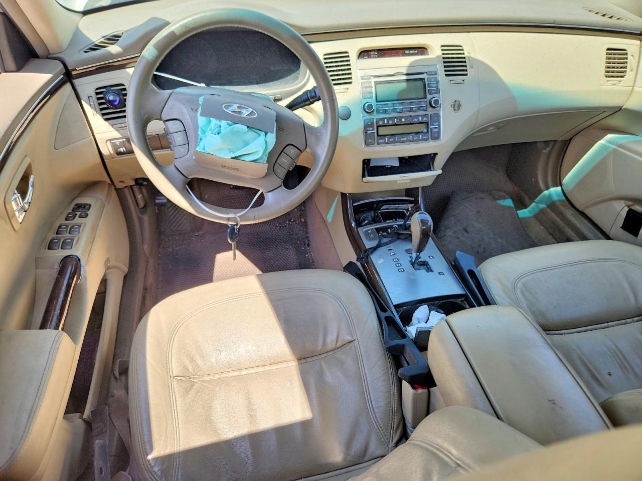 2009 Hyundai Azera Gls Tan vin: KMHFC46D89A358937