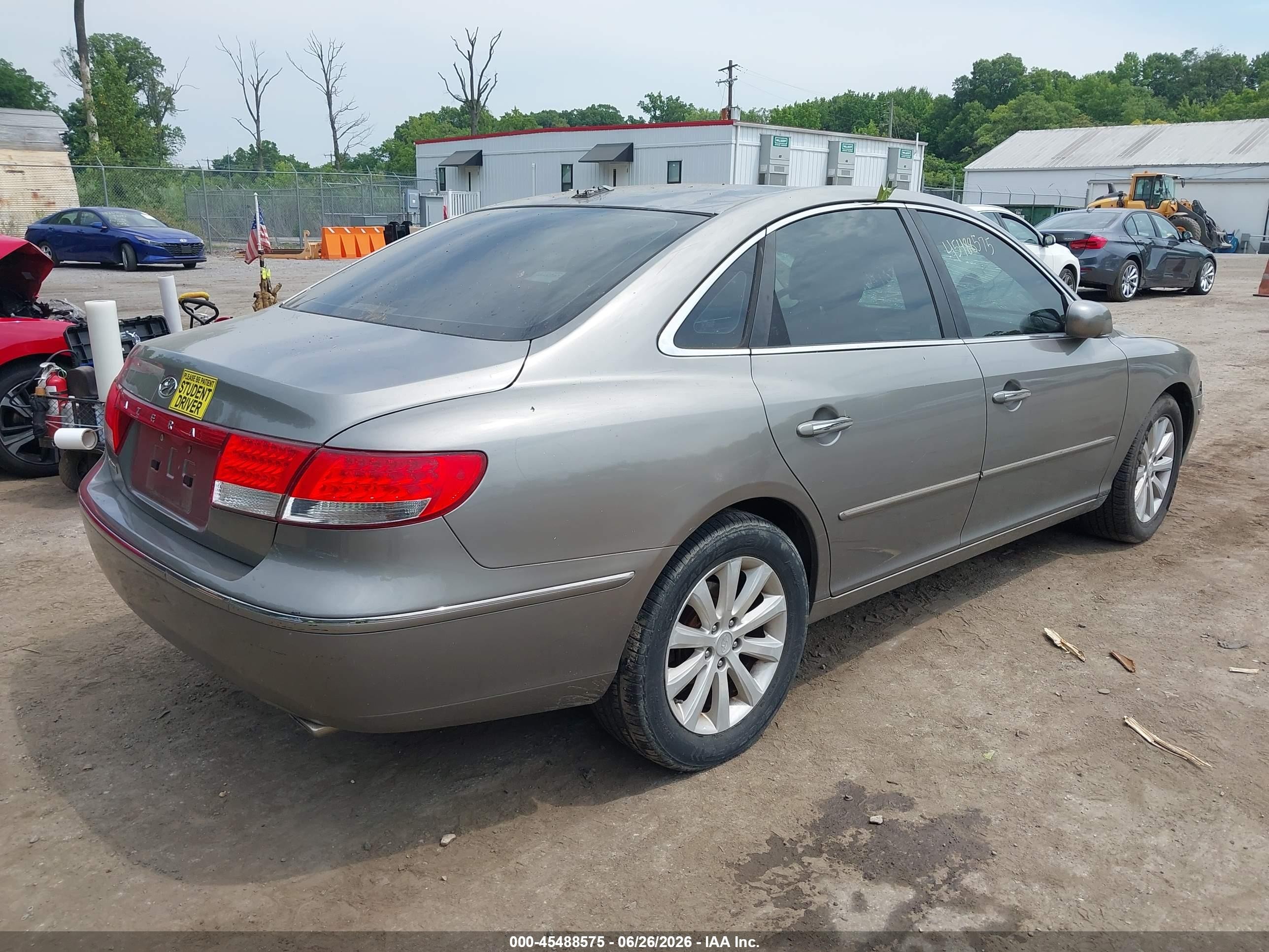 2009 Hyundai Azera Gls Серебряный vin: KMHFC46D99A371602