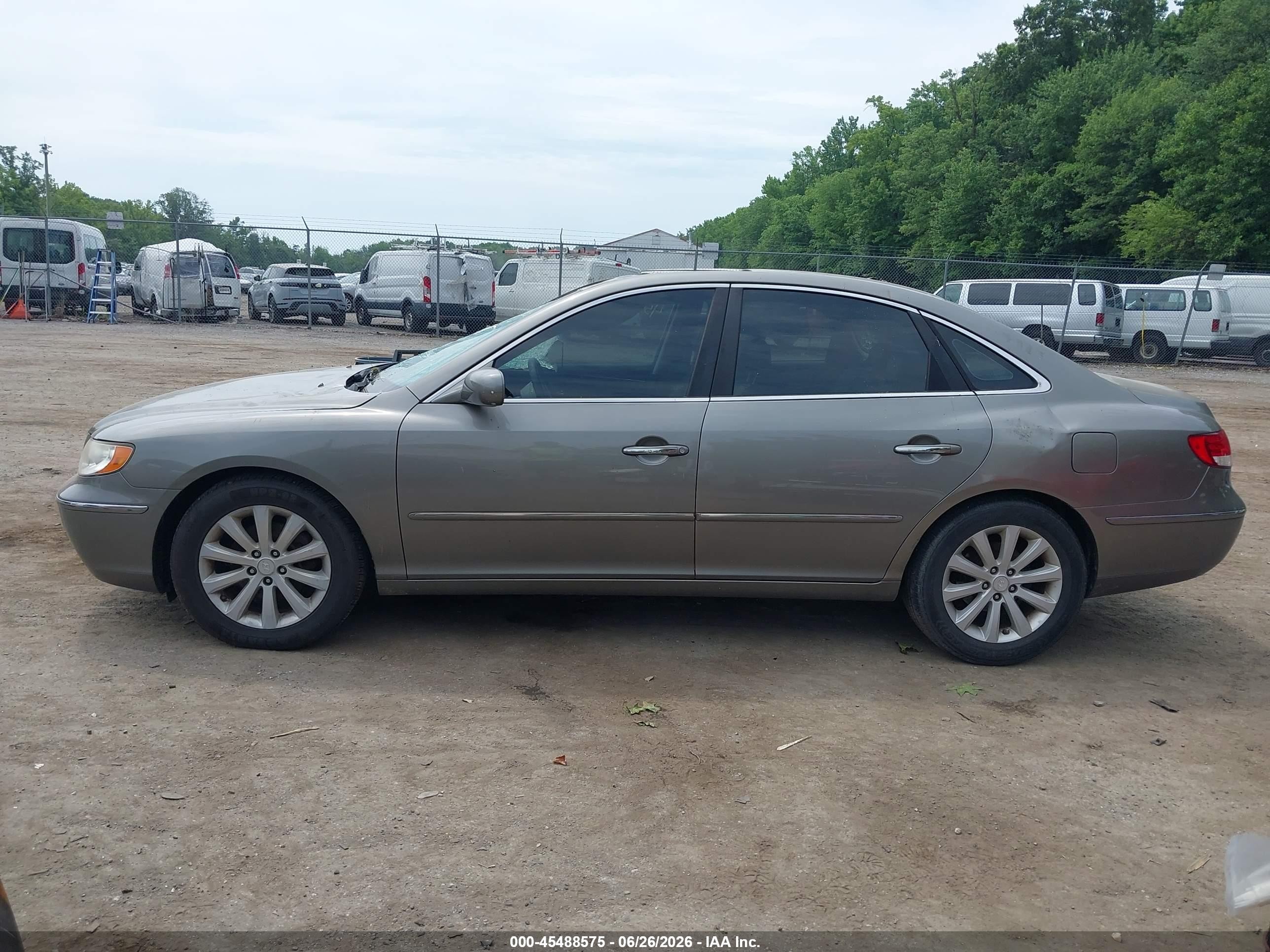 2009 Hyundai Azera Gls Серебряный vin: KMHFC46D99A371602