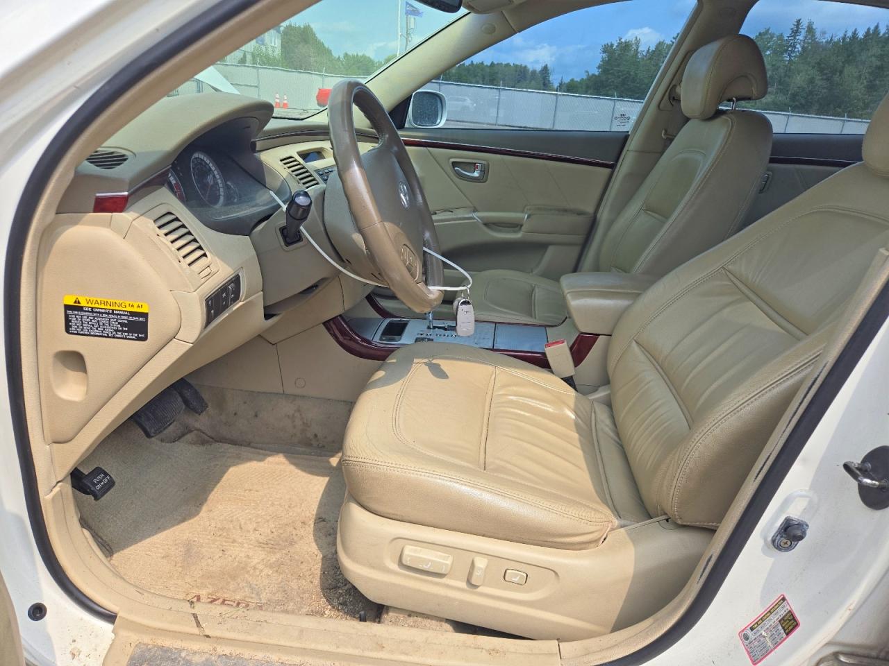 2006 Hyundai Azera Se Белый vin: KMHFC46F06A036340