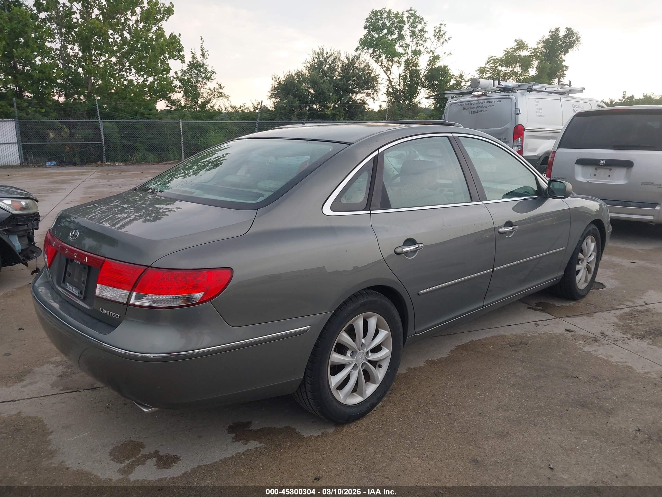 2006 Hyundai Azera Se/limited Gray vin: KMHFC46F06A061836