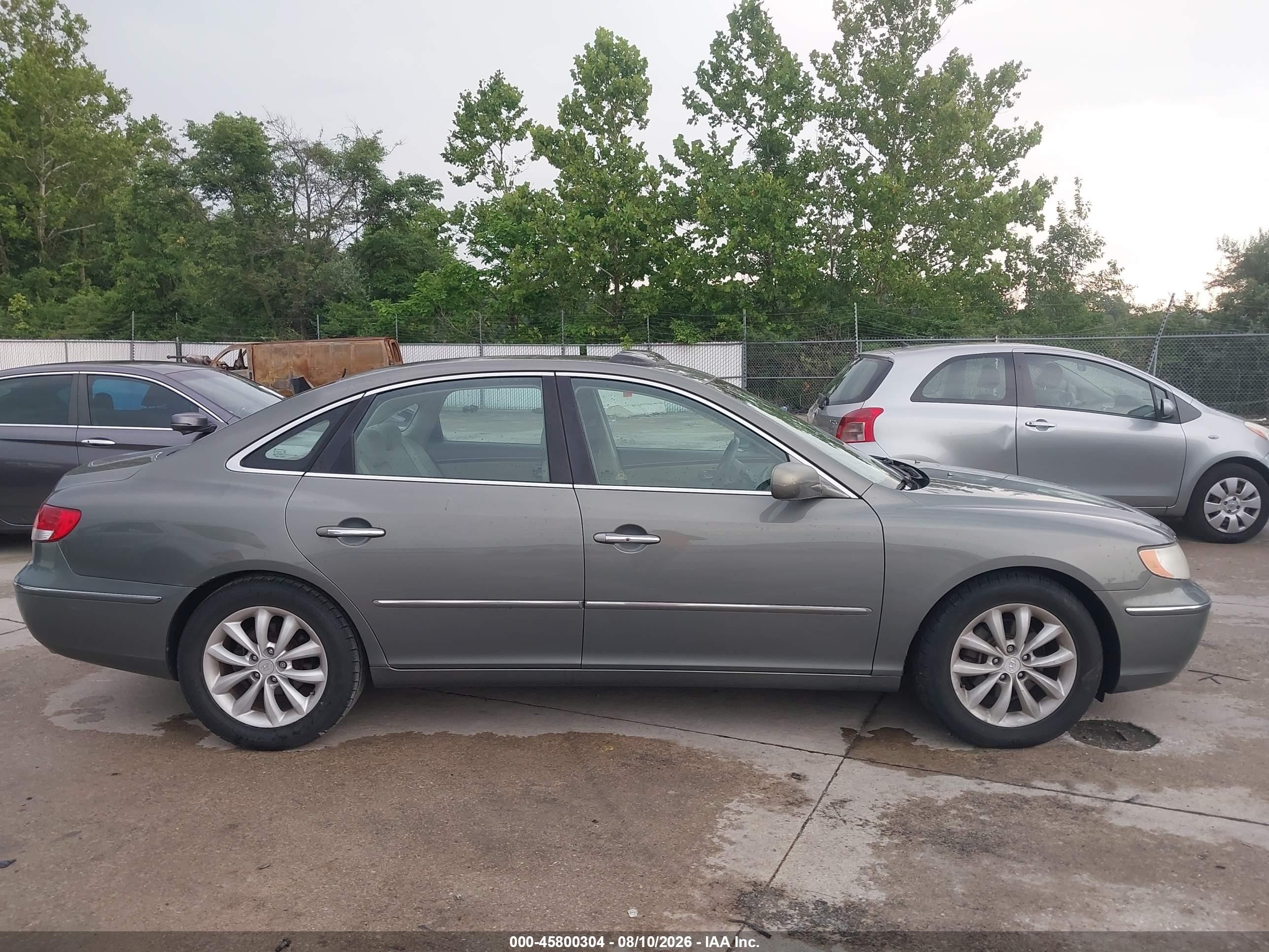 2006 Hyundai Azera Se/limited Gray vin: KMHFC46F06A061836