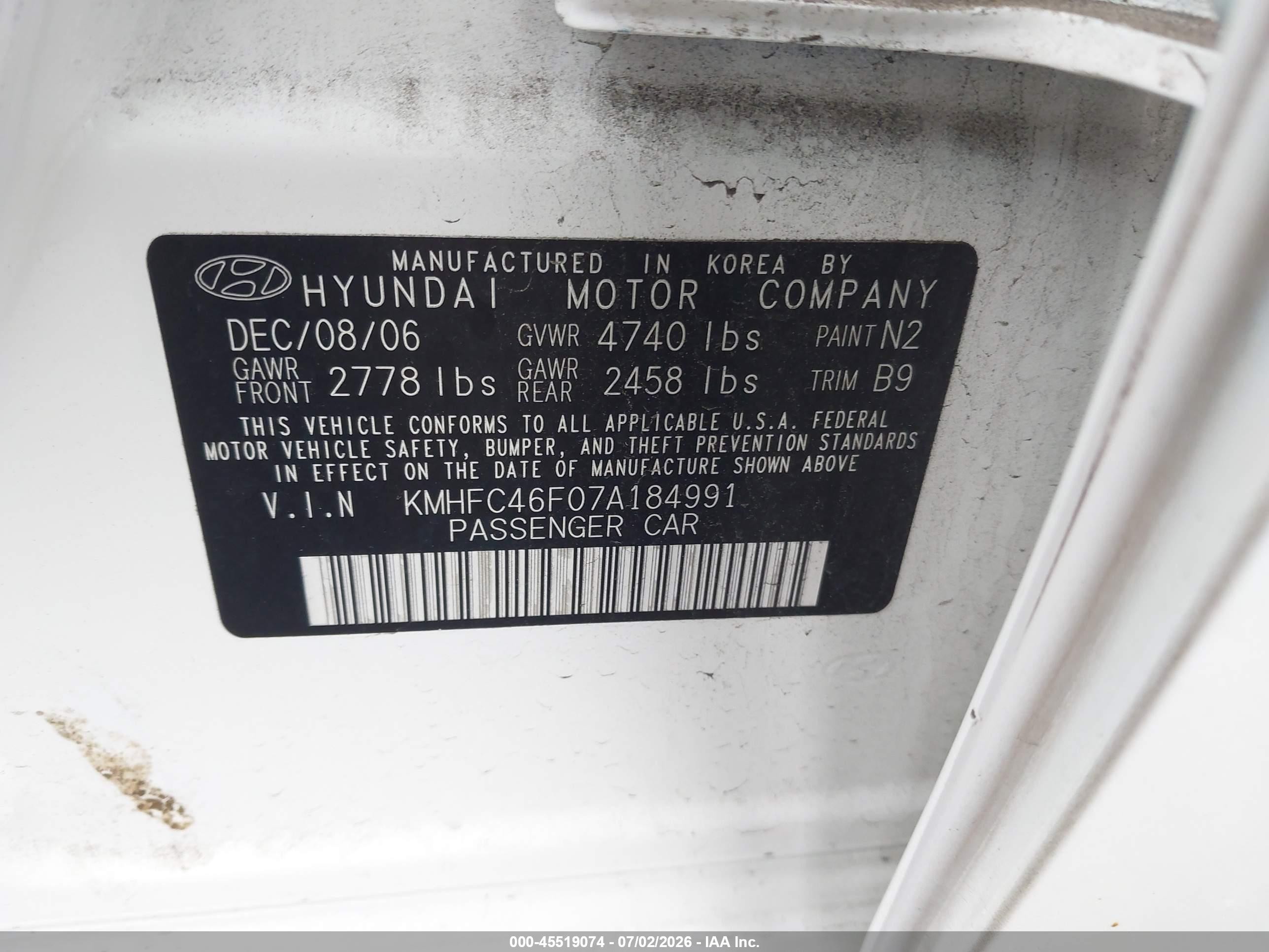 2007 Hyundai Azera Limited/se White vin: KMHFC46F07A184991