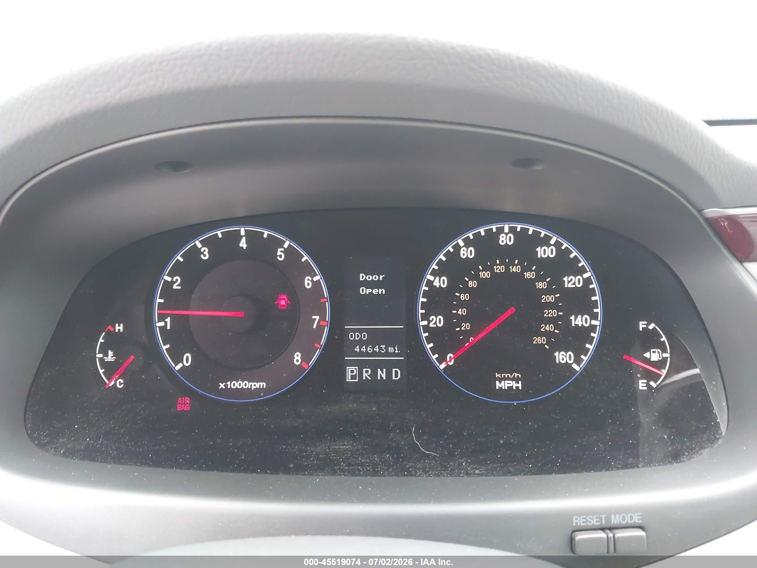 2007 Hyundai Azera Limited/se White vin: KMHFC46F07A184991