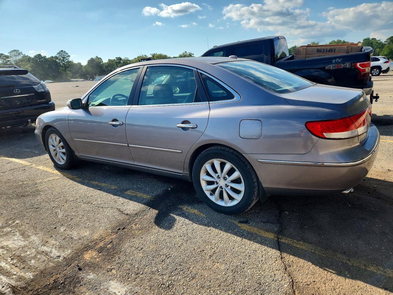 2007 Hyundai Azera Se Silver vin: KMHFC46F07A213566
