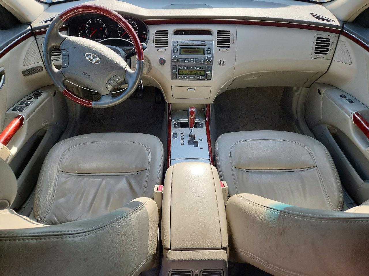 2007 Hyundai Azera Se Silver vin: KMHFC46F07A213566