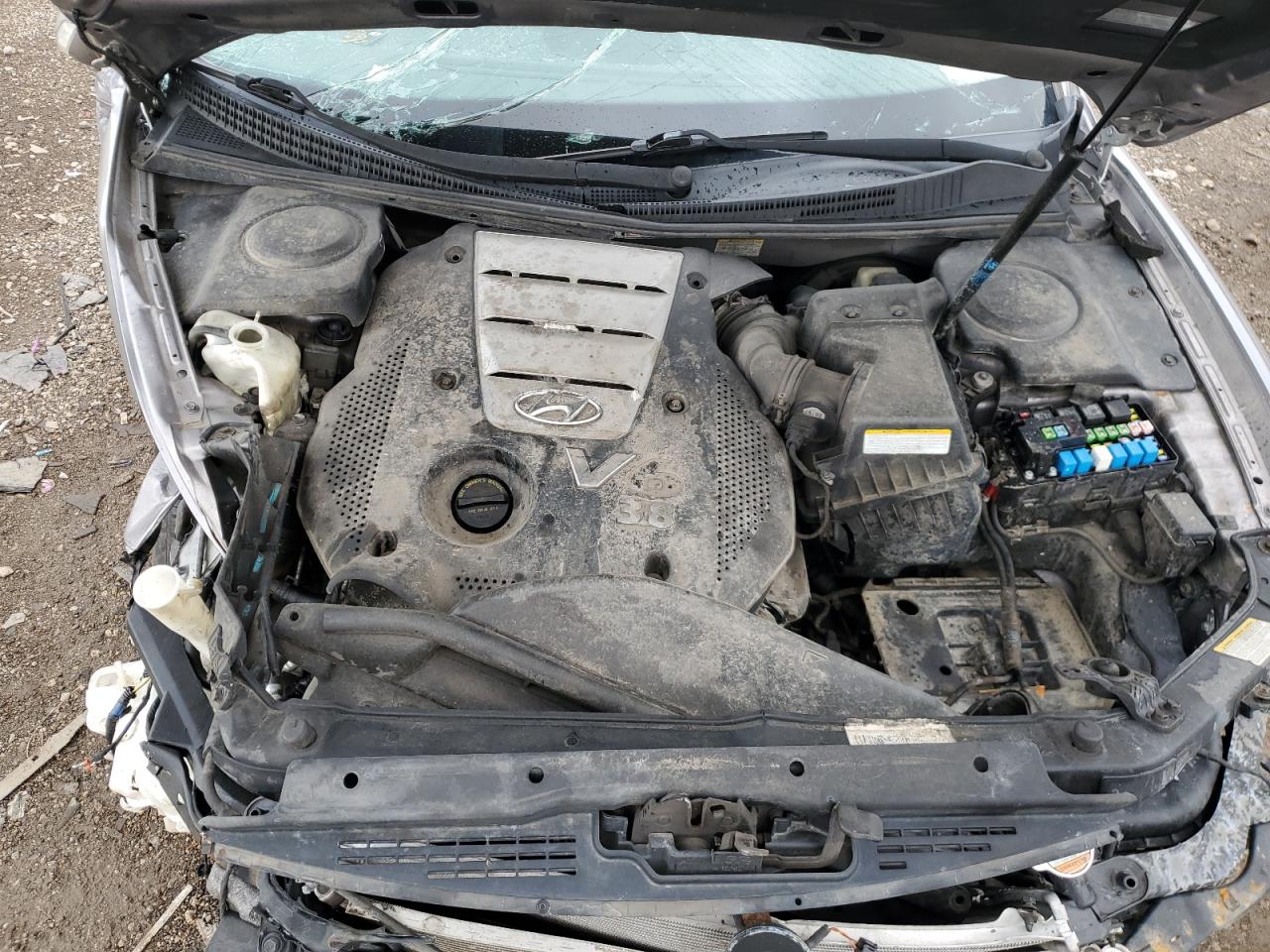 2007 Hyundai Azera Se Silver vin: KMHFC46F07A226110