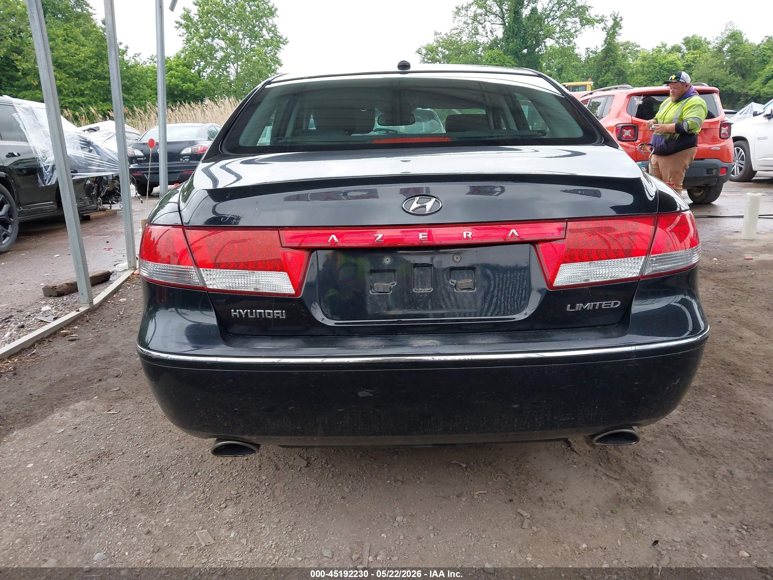 2008 Hyundai Azera Limited Black vin: KMHFC46F08A254295
