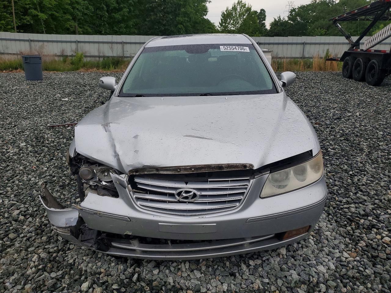 2008 Hyundai Azera Limited Silver vin: KMHFC46F08A288849