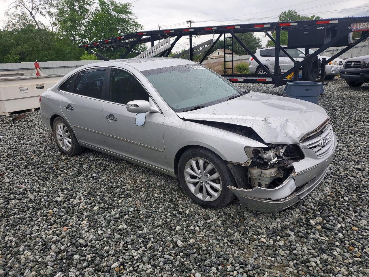 2008 Hyundai Azera Limited Silver vin: KMHFC46F08A288849