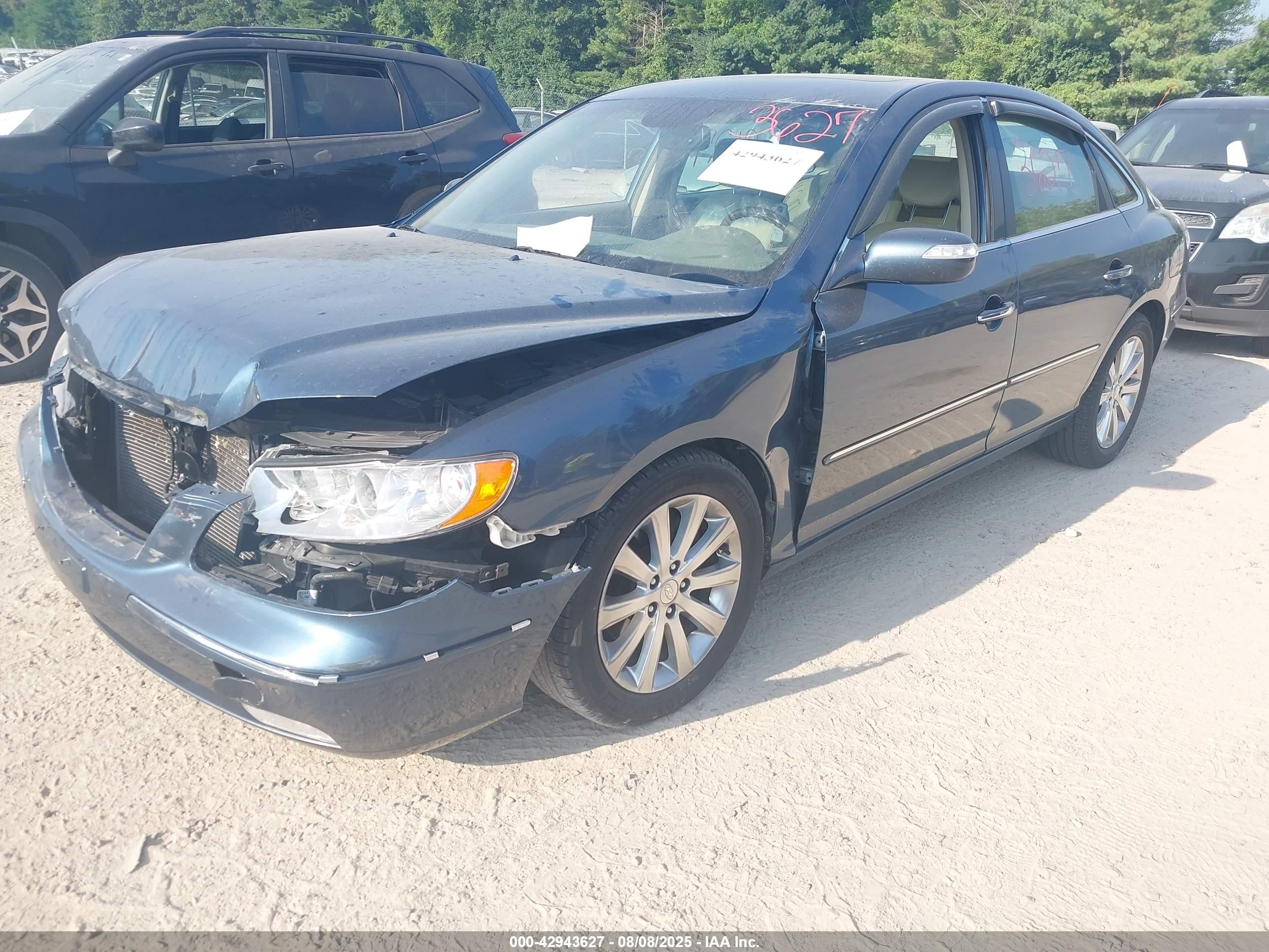 2009 Hyundai Azera Limited Blue vin: KMHFC46F09A357329