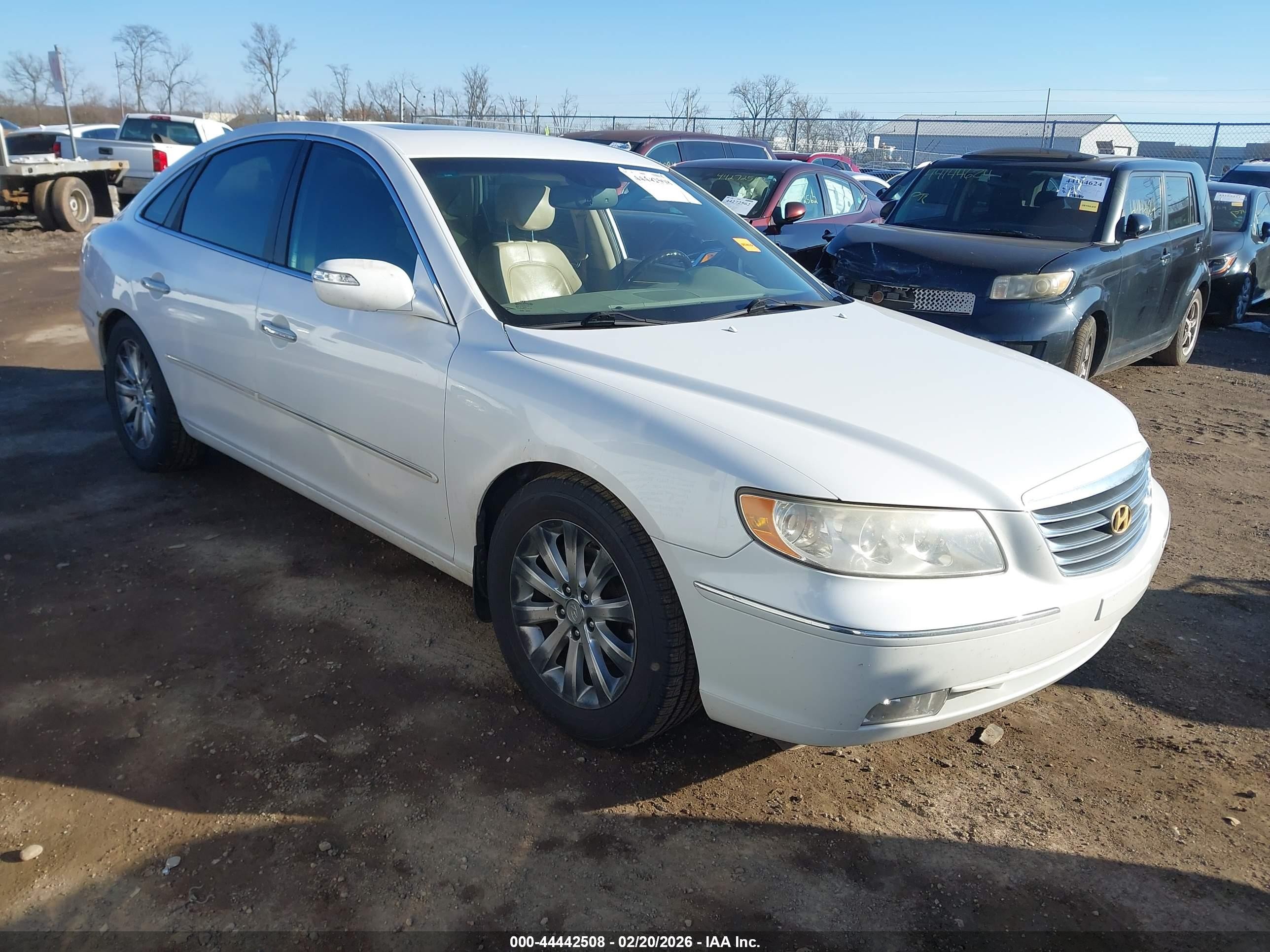 2009 Hyundai Azera Limited Белый vin: KMHFC46F09A374003