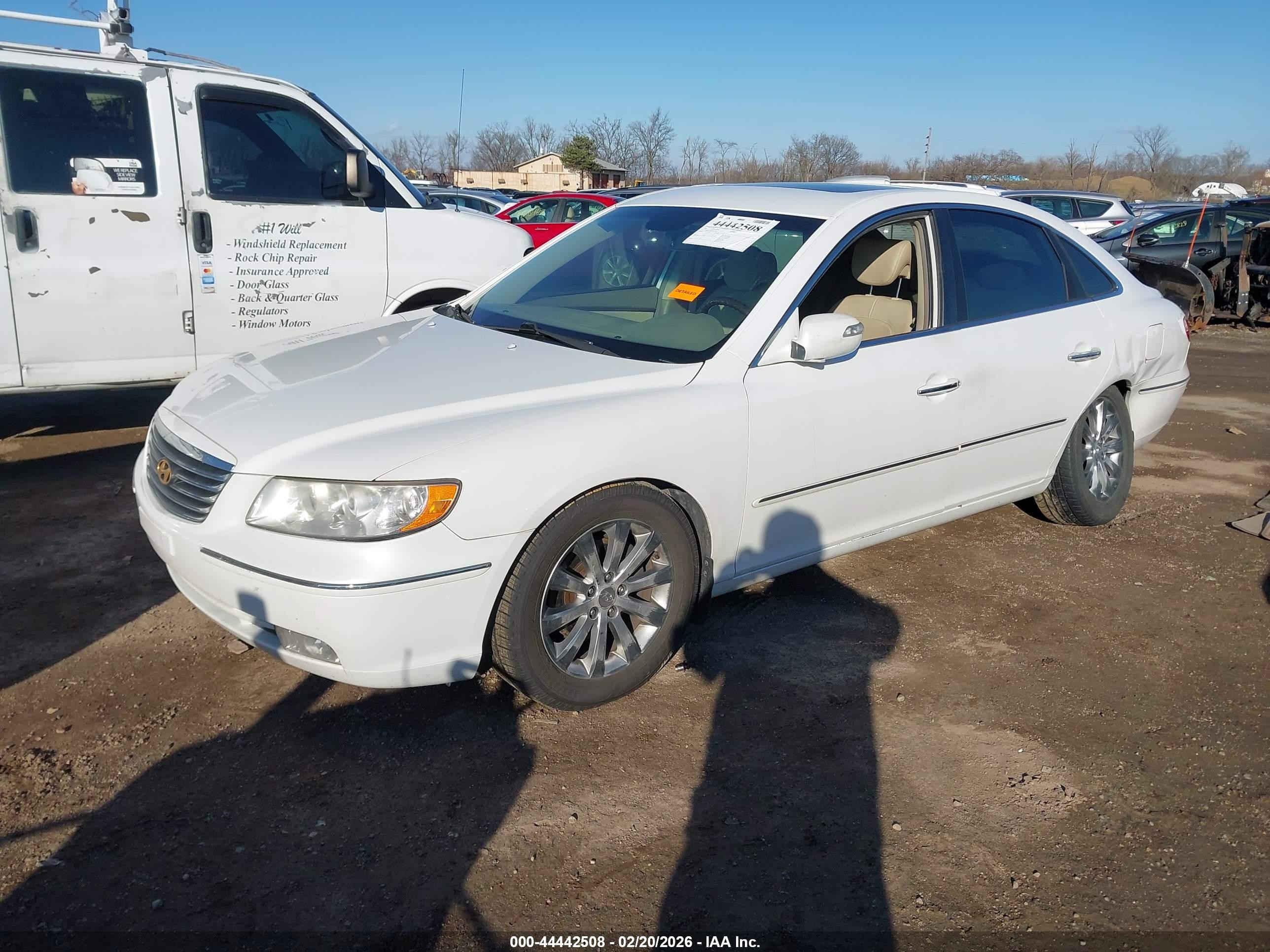 2009 Hyundai Azera Limited Белый vin: KMHFC46F09A374003