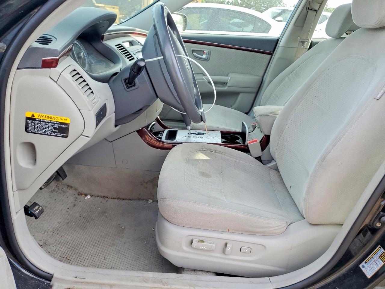 2006 Hyundai Azera Se Black vin: KMHFC46F16A073610