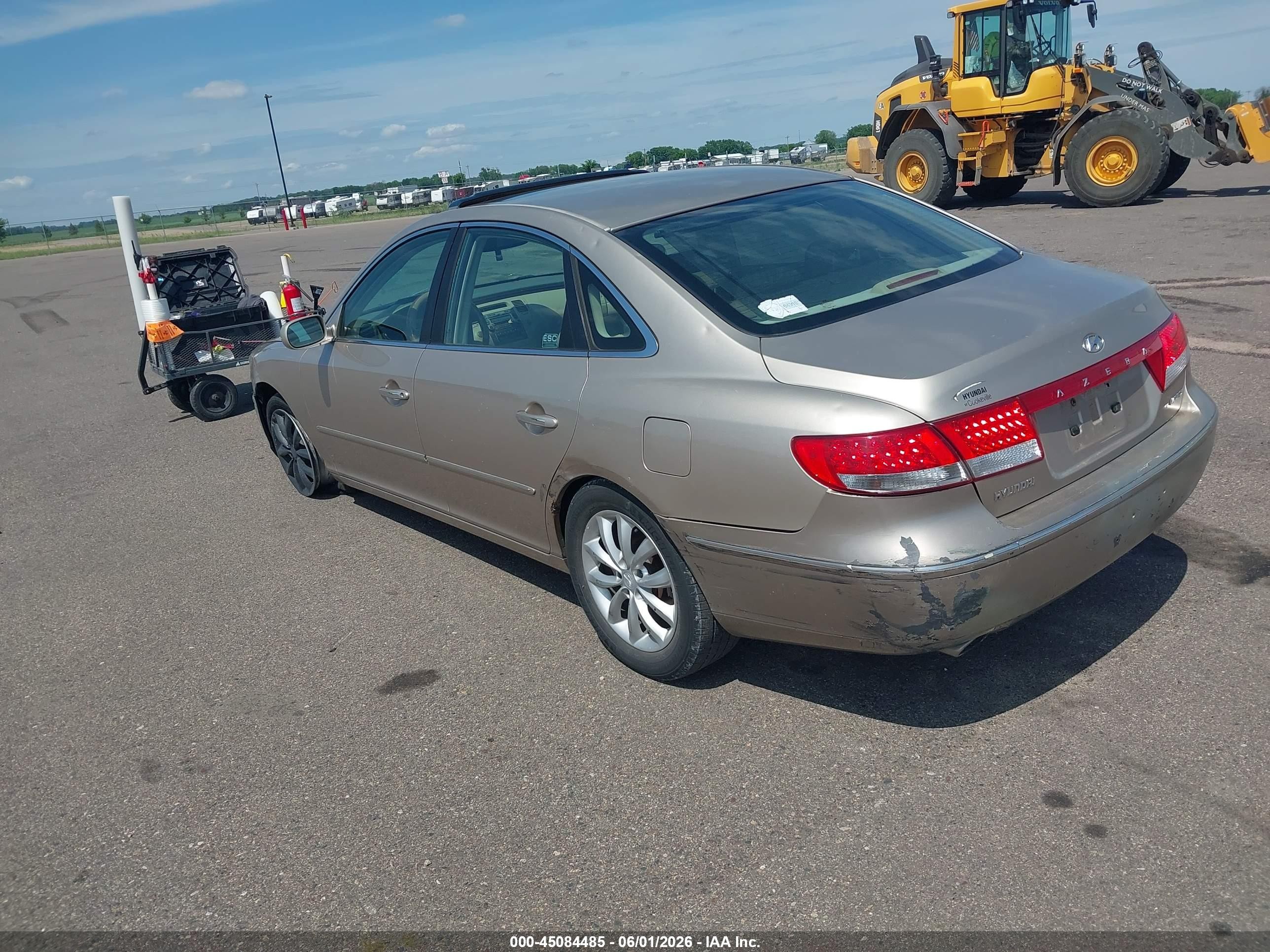 2006 Hyundai Azera Limited/se Silver vin: KMHFC46F16A116763