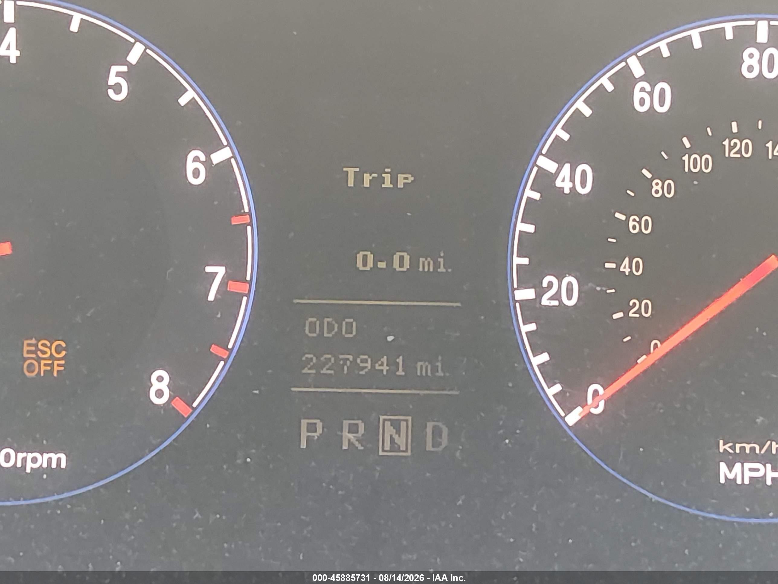 2008 Hyundai Azera Limited Silver vin: KMHFC46F18A256444