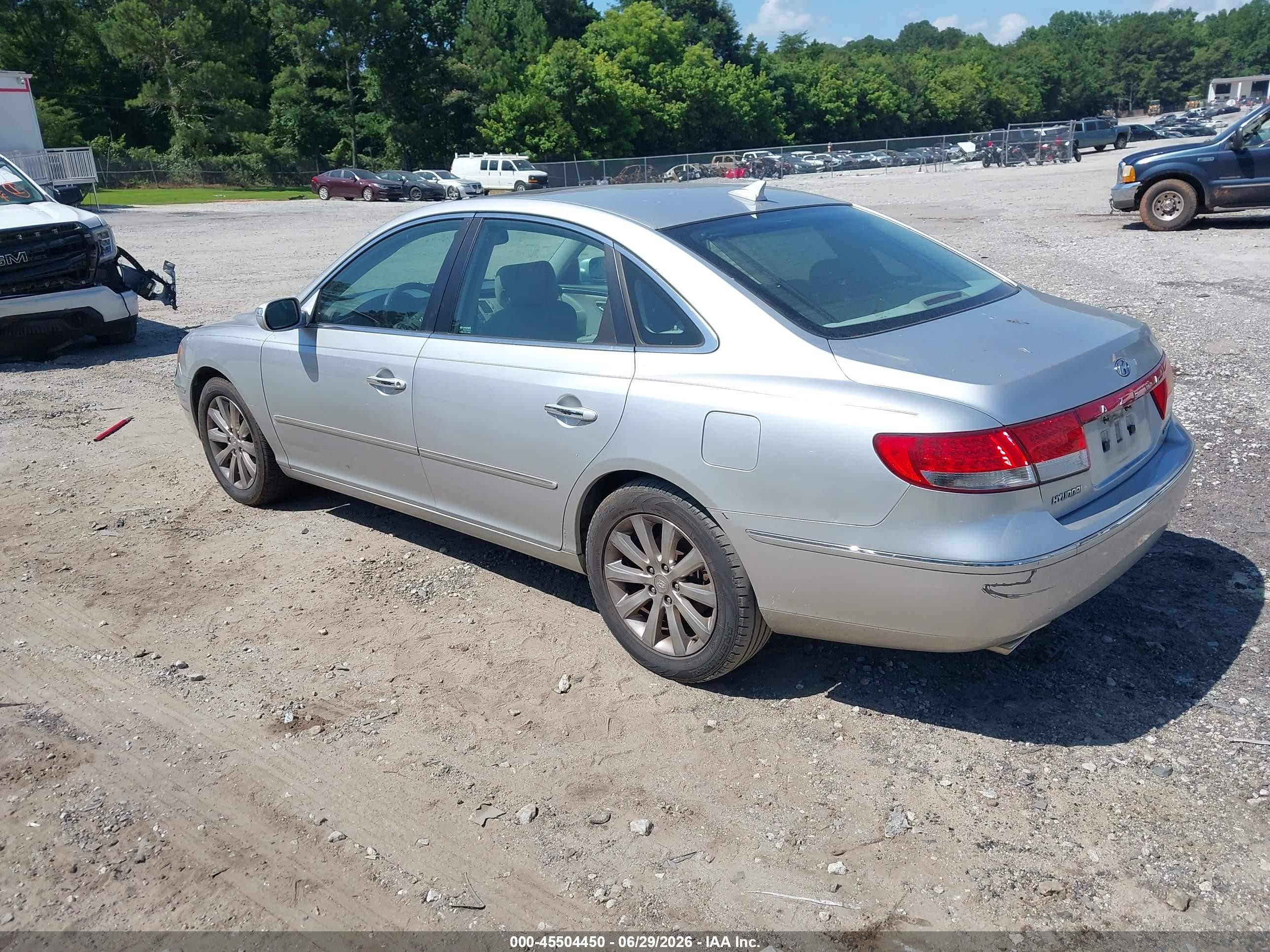 2009 Hyundai Azera Limited Silver vin: KMHFC46F19A339986