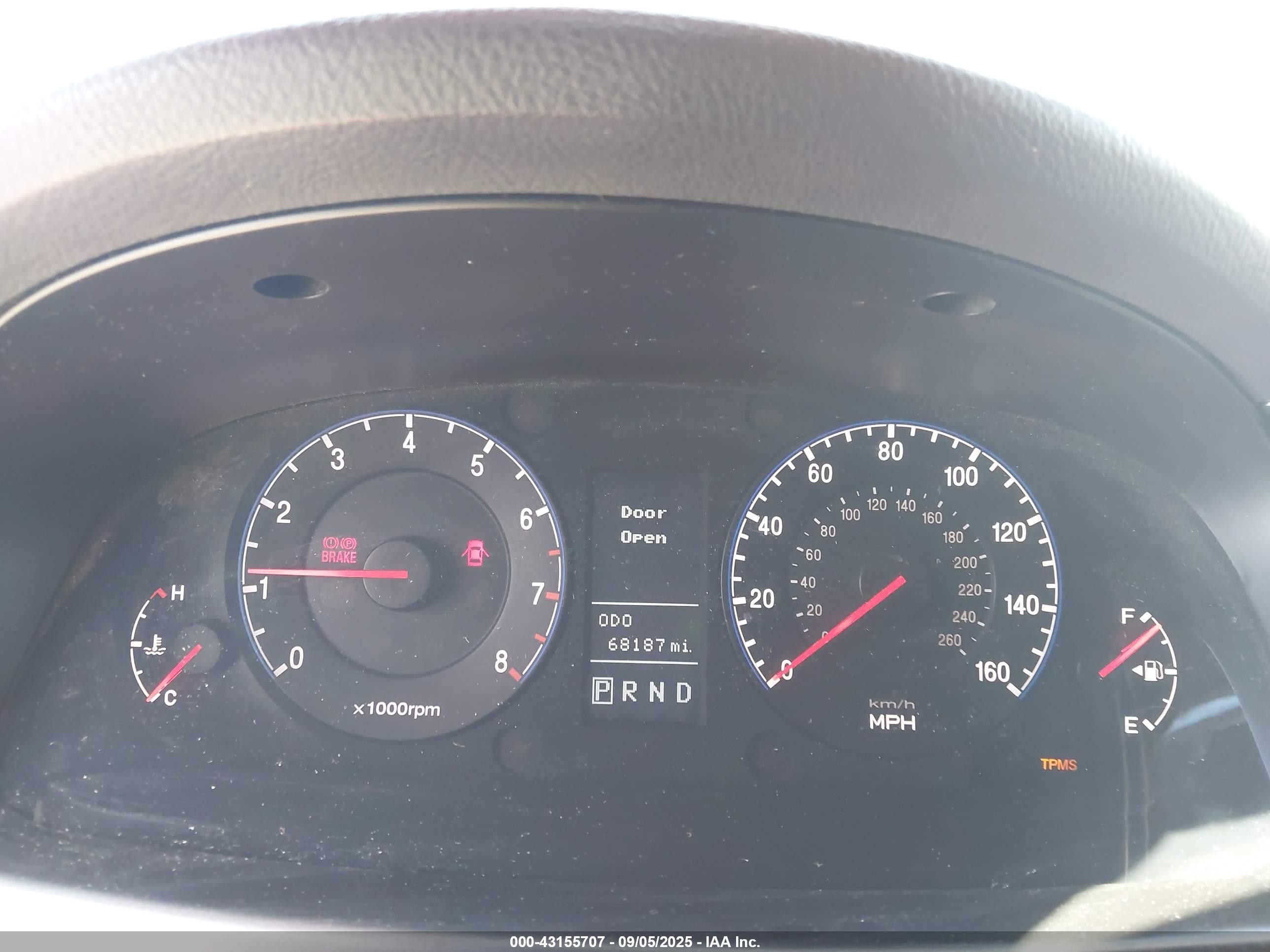 2009 Hyundai Azera Limited Maroon vin: KMHFC46F19A344282