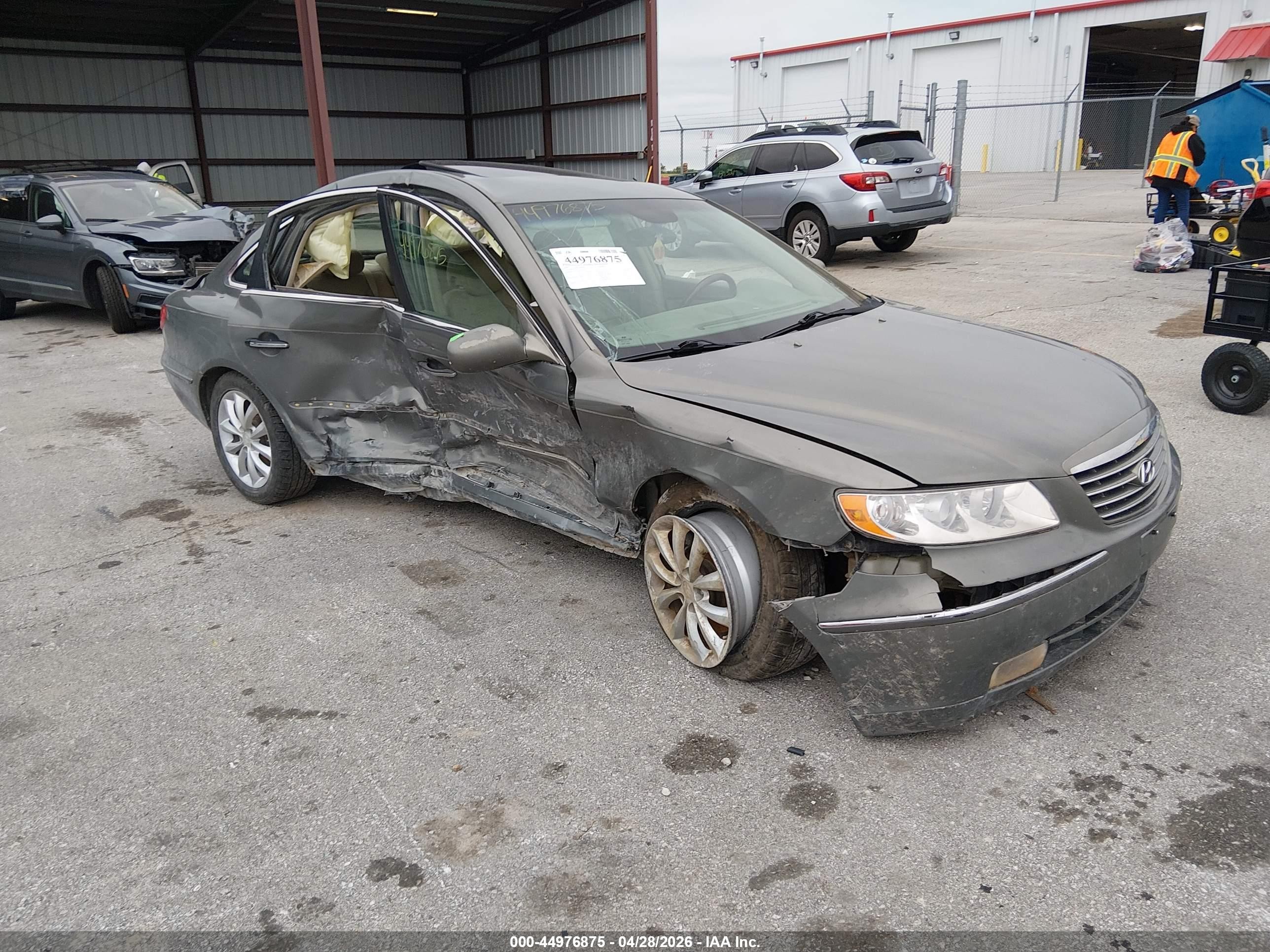 2007 Hyundai Azera Limited/se Green vin: KMHFC46F27A154195