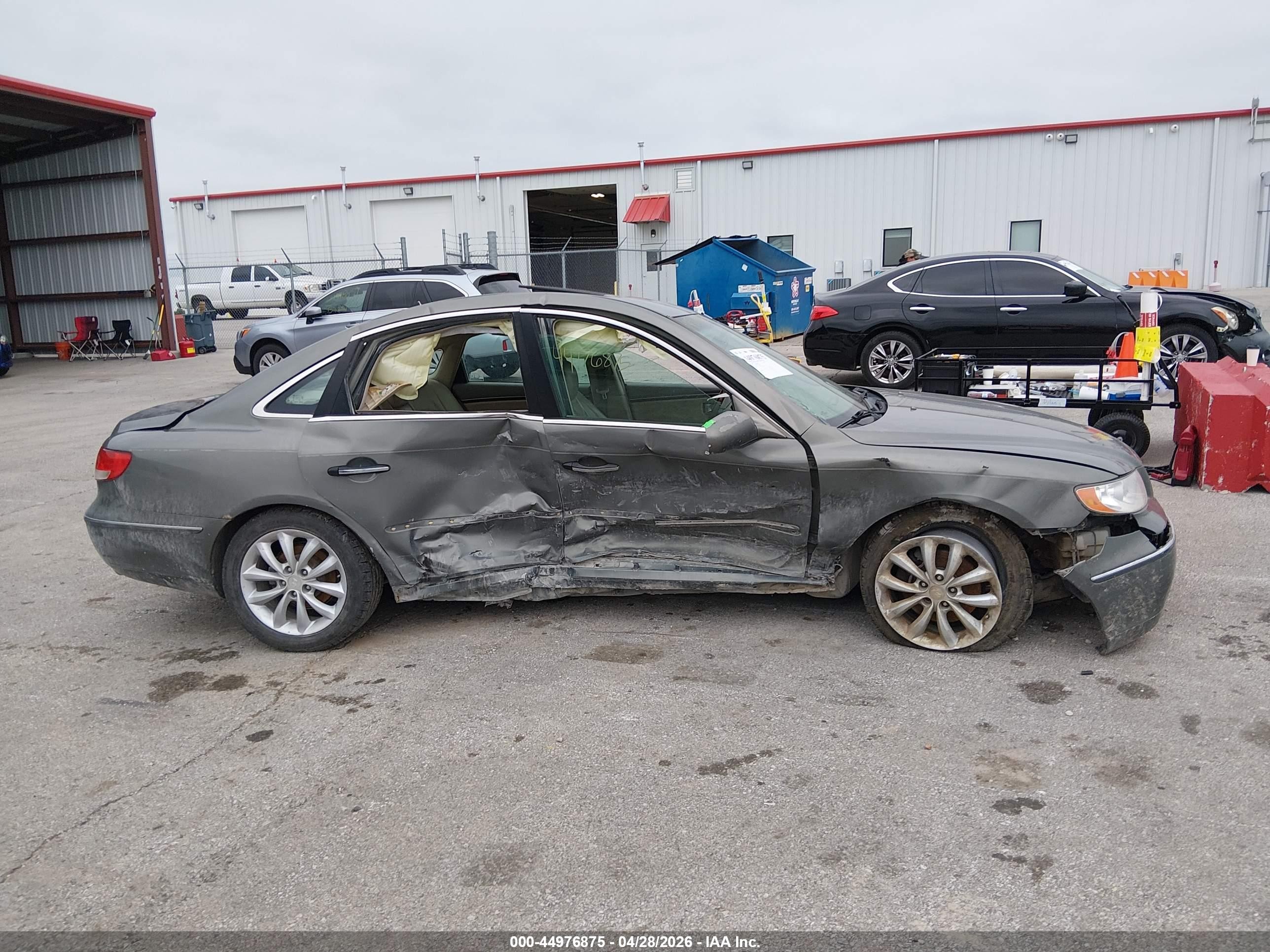 2007 Hyundai Azera Limited/se Green vin: KMHFC46F27A154195