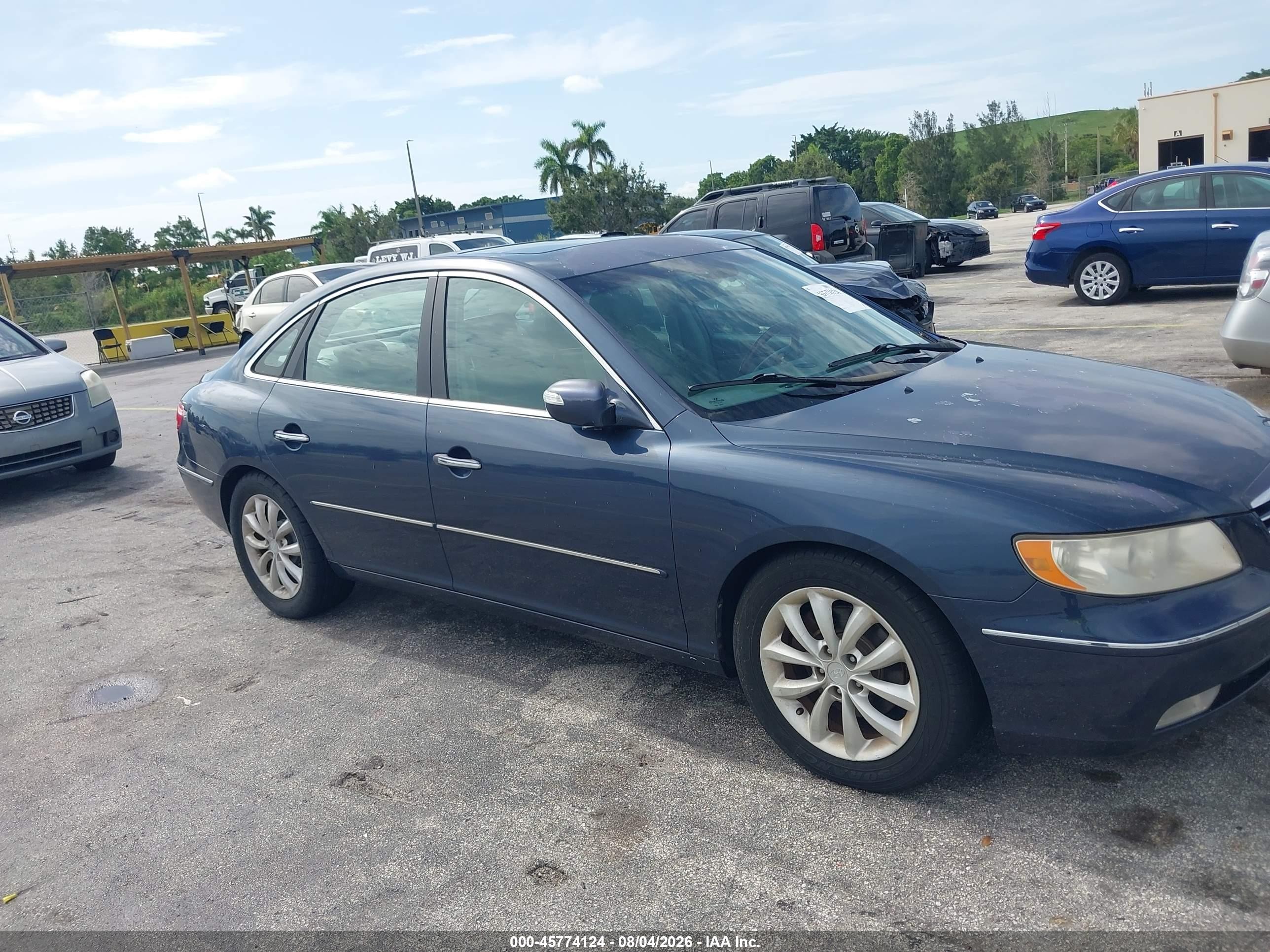 2007 Hyundai Azera Limited/se Blue vin: KMHFC46F27A178285