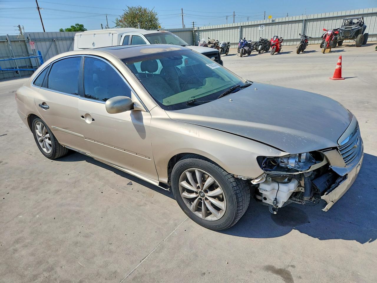 2007 Hyundai Azera Se Tan vin: KMHFC46F27A178688