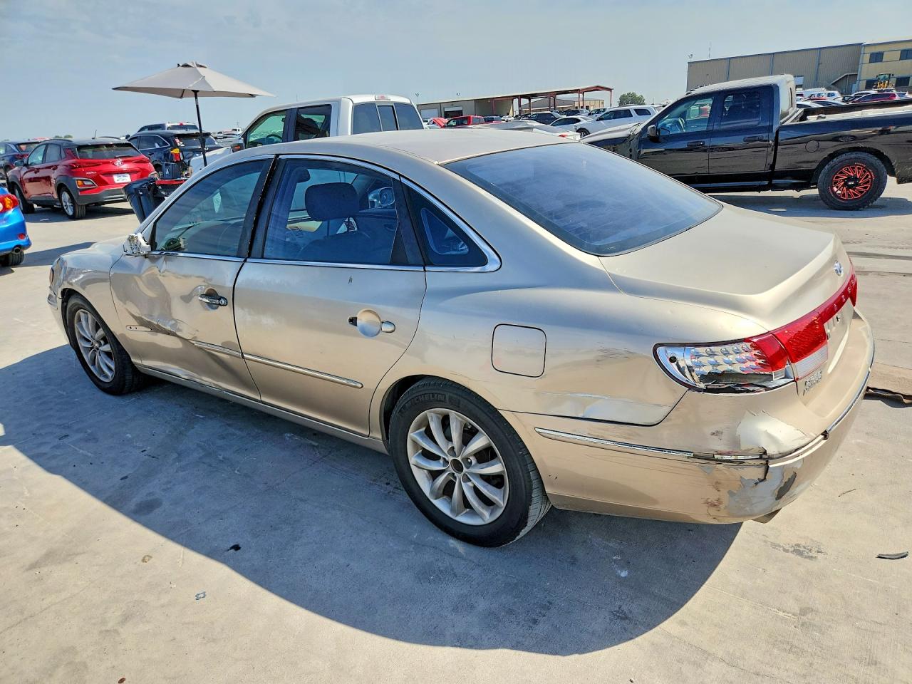 2007 Hyundai Azera Se Tan vin: KMHFC46F27A178688