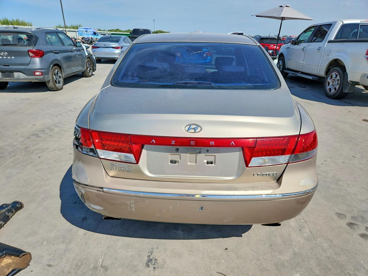 2007 Hyundai Azera Se Tan vin: KMHFC46F27A178688