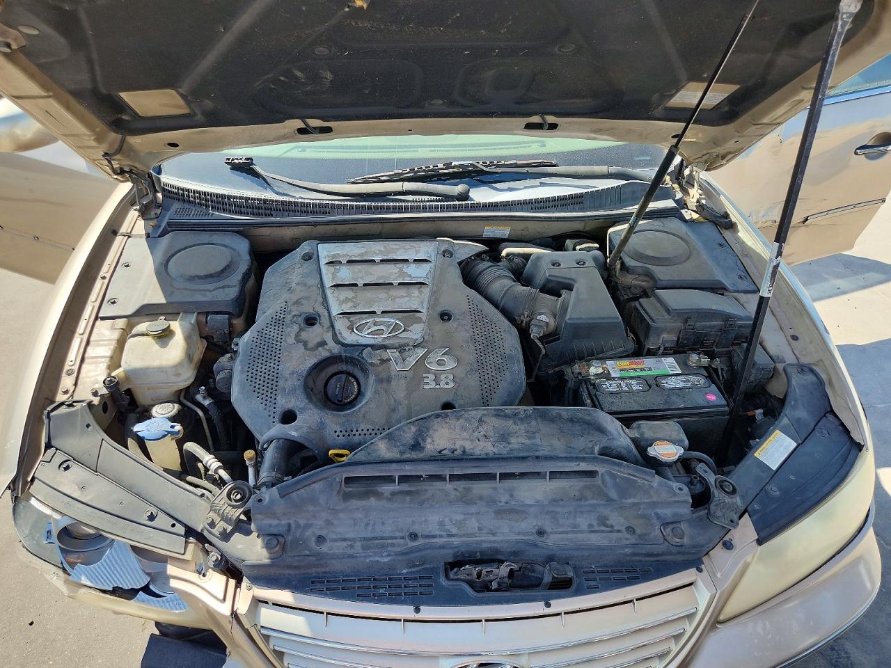 2007 Hyundai Azera Se Tan vin: KMHFC46F27A178688