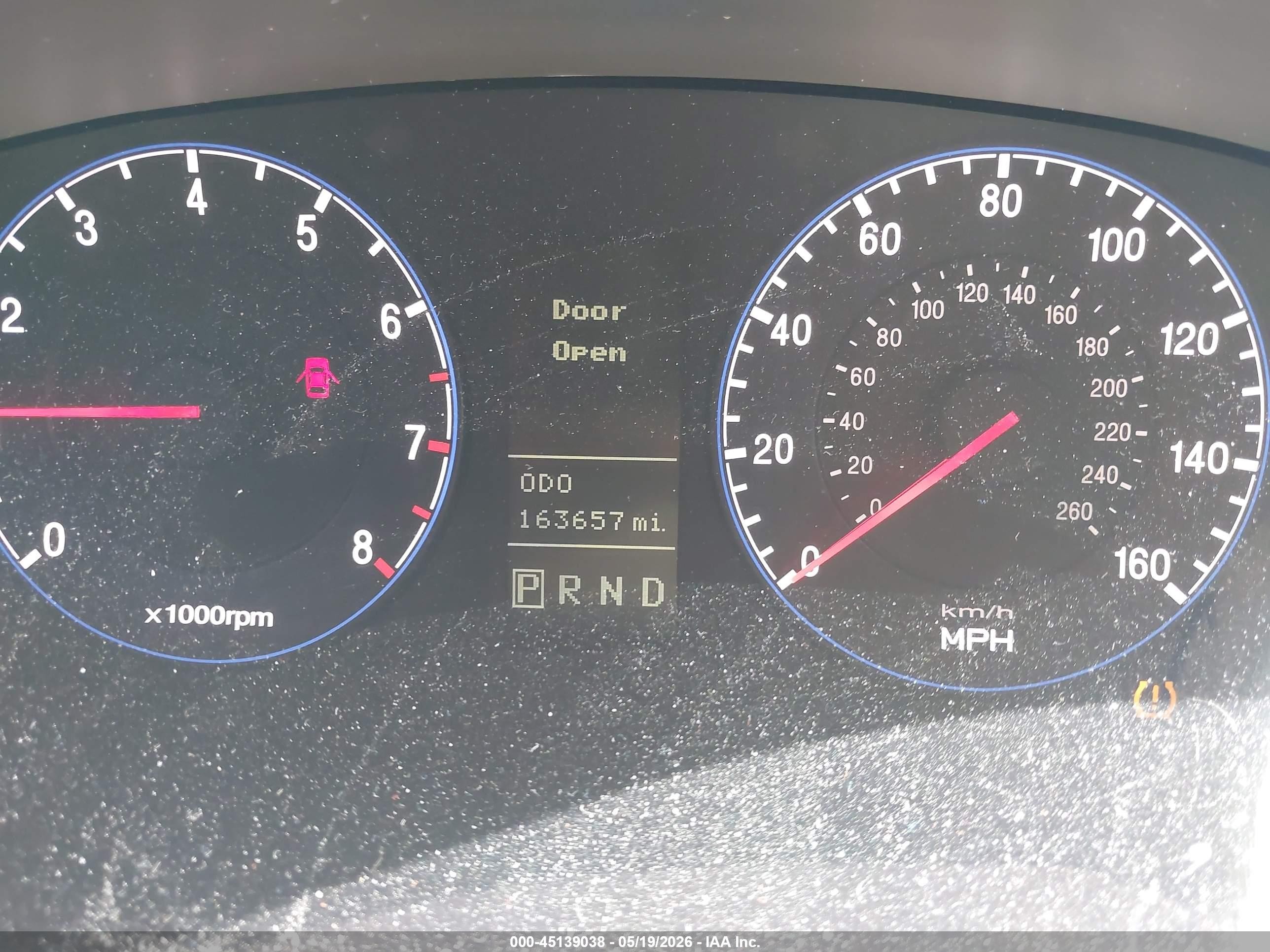 2007 Hyundai Azera Limited/se White vin: KMHFC46F27A228263