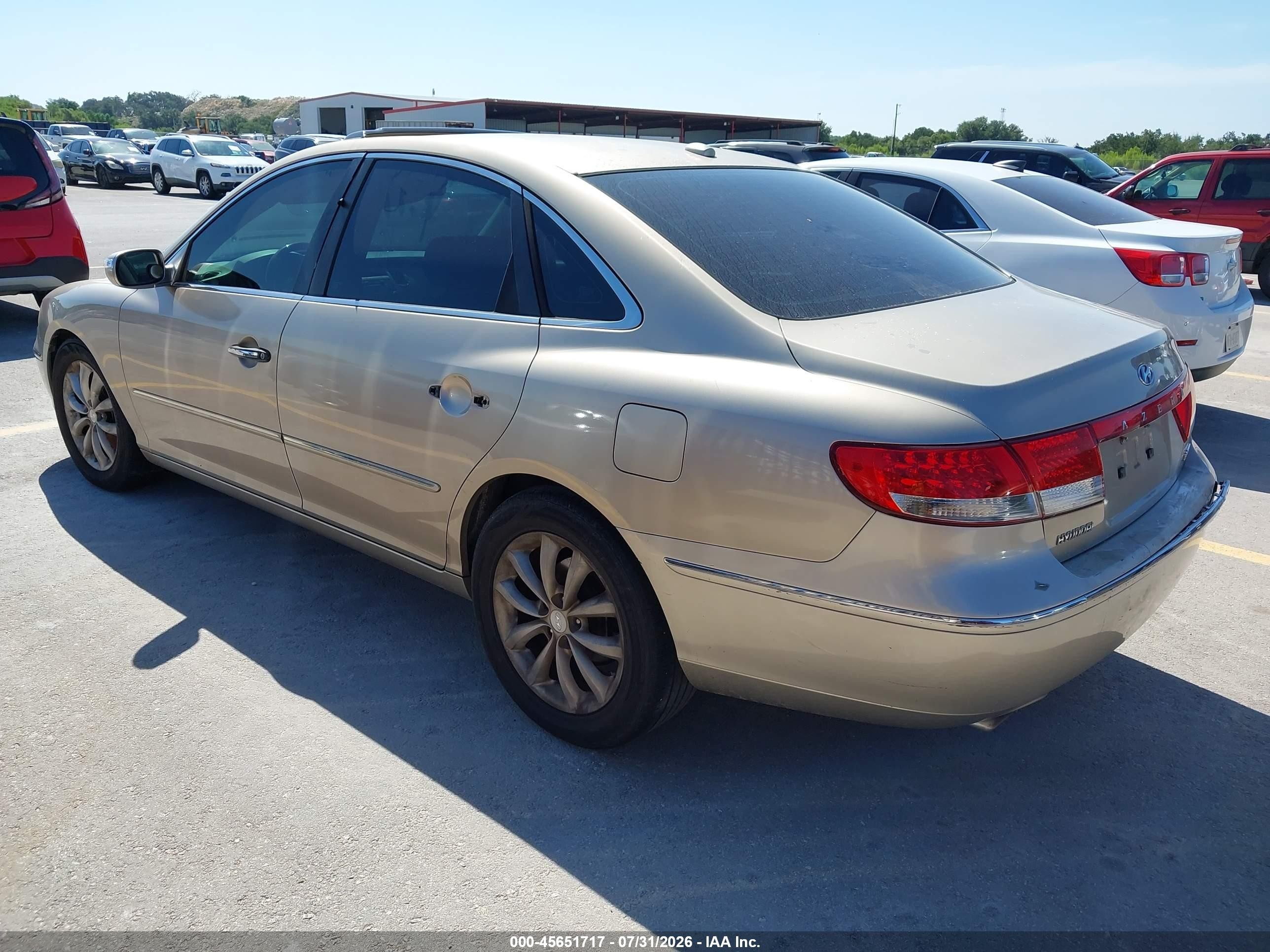 2008 Hyundai Azera Limited Gold vin: KMHFC46F28A297035