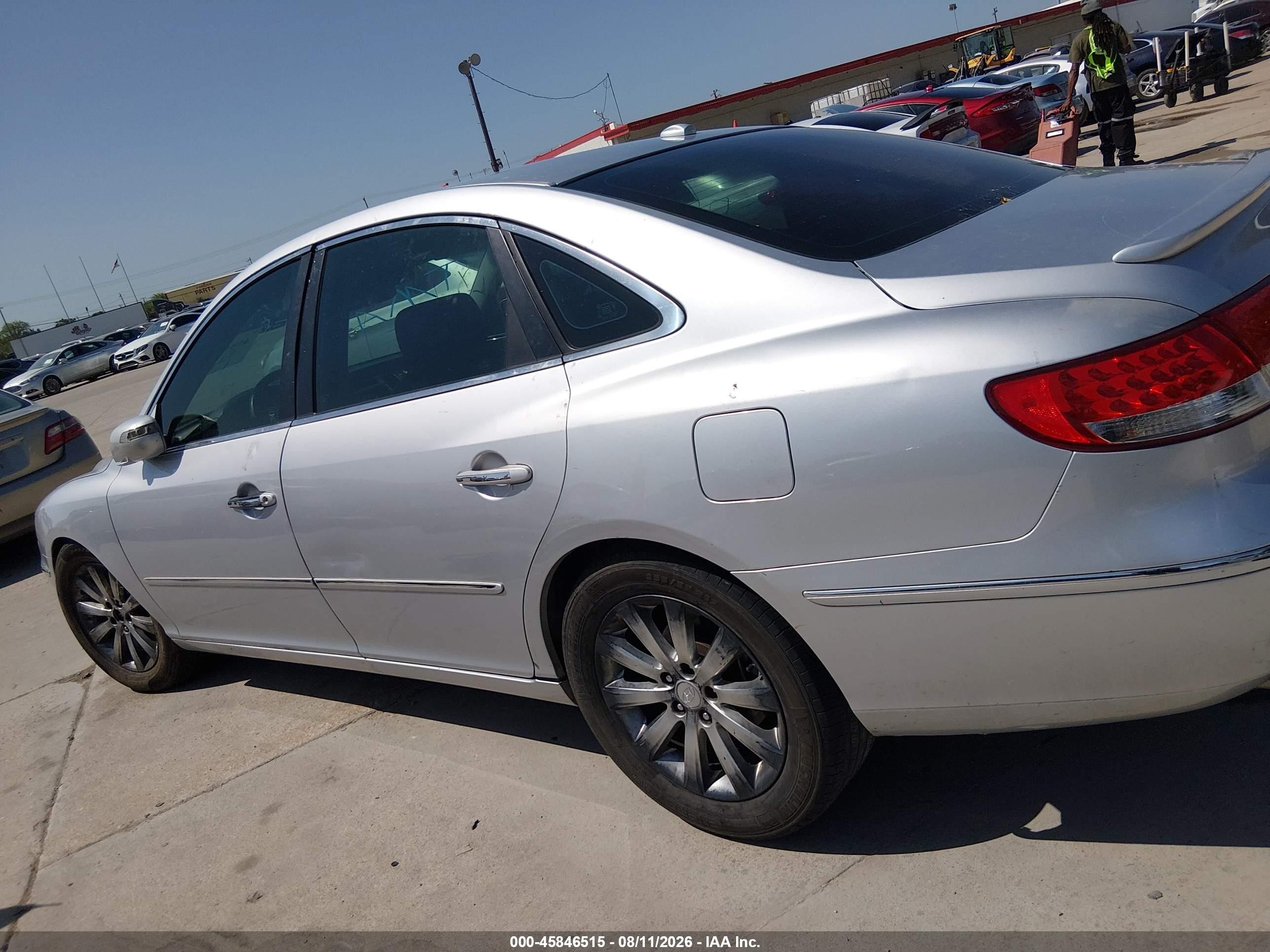 2009 Hyundai Azera Limited Gray vin: KMHFC46F29A358031