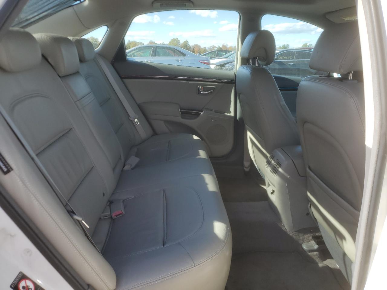 2009 Hyundai Azera Se Белый vin: KMHFC46F29A370003