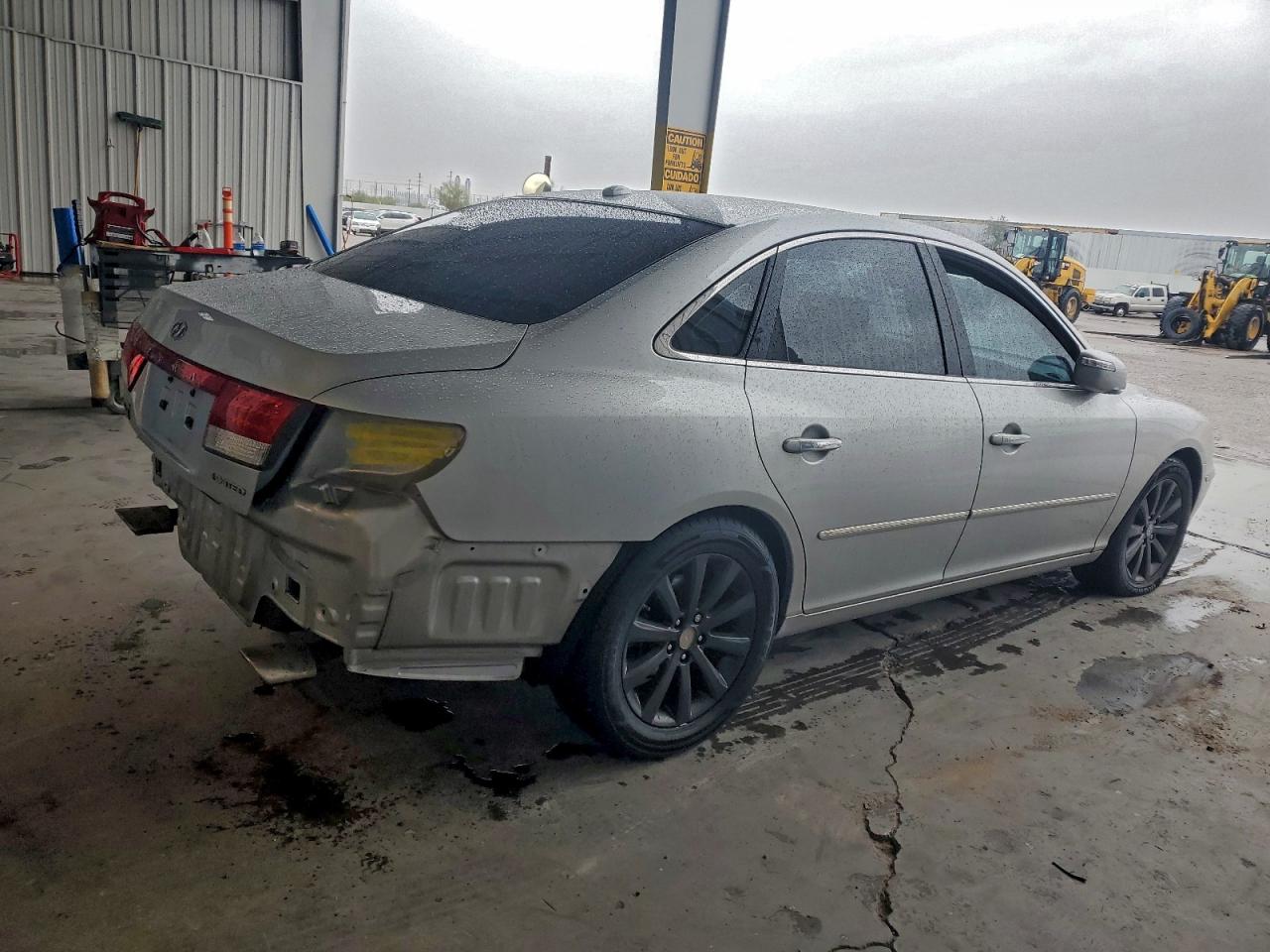 2009 Hyundai Azera Se Silver vin: KMHFC46F29A381261