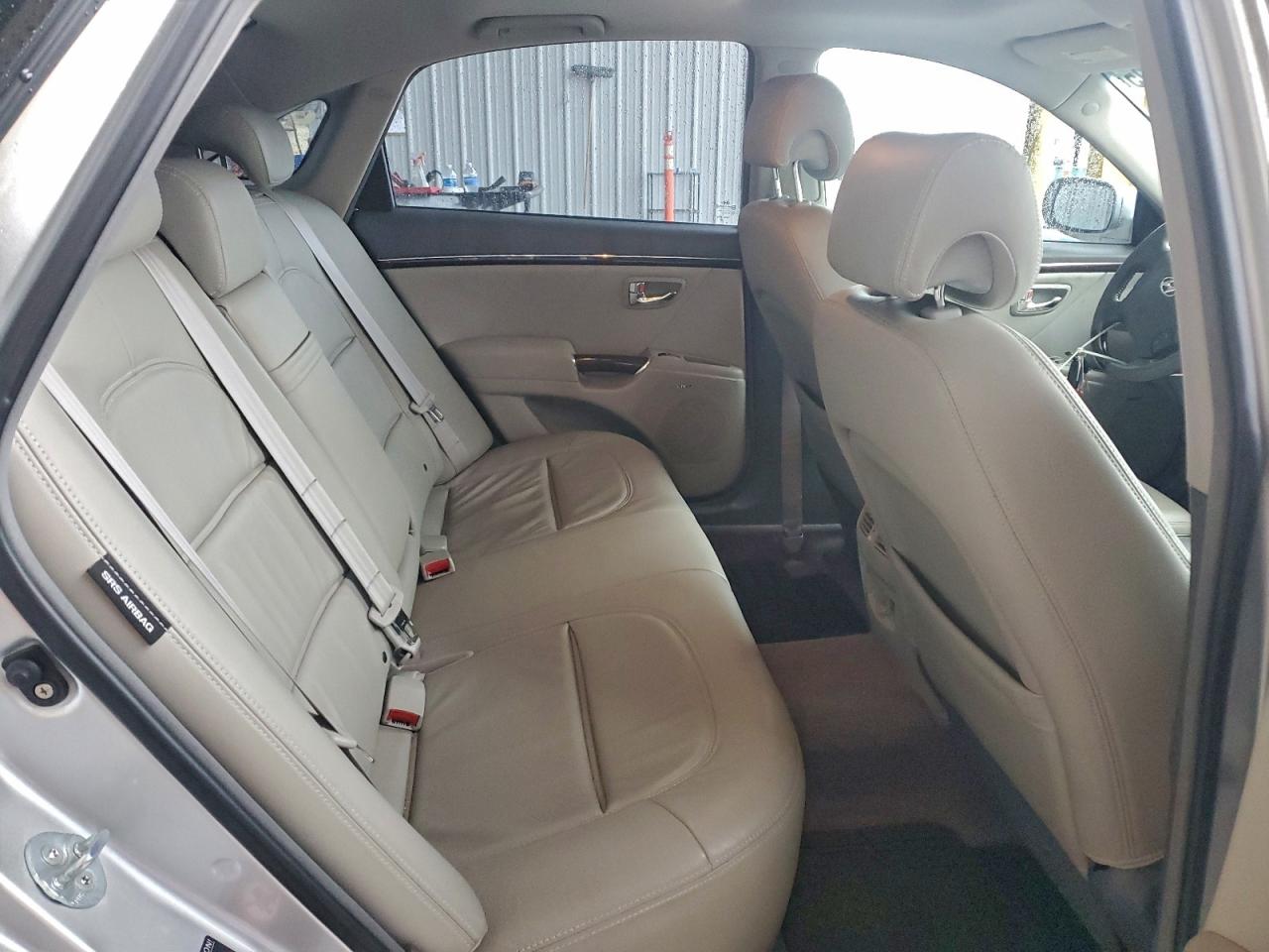 2009 Hyundai Azera Se Silver vin: KMHFC46F29A381261