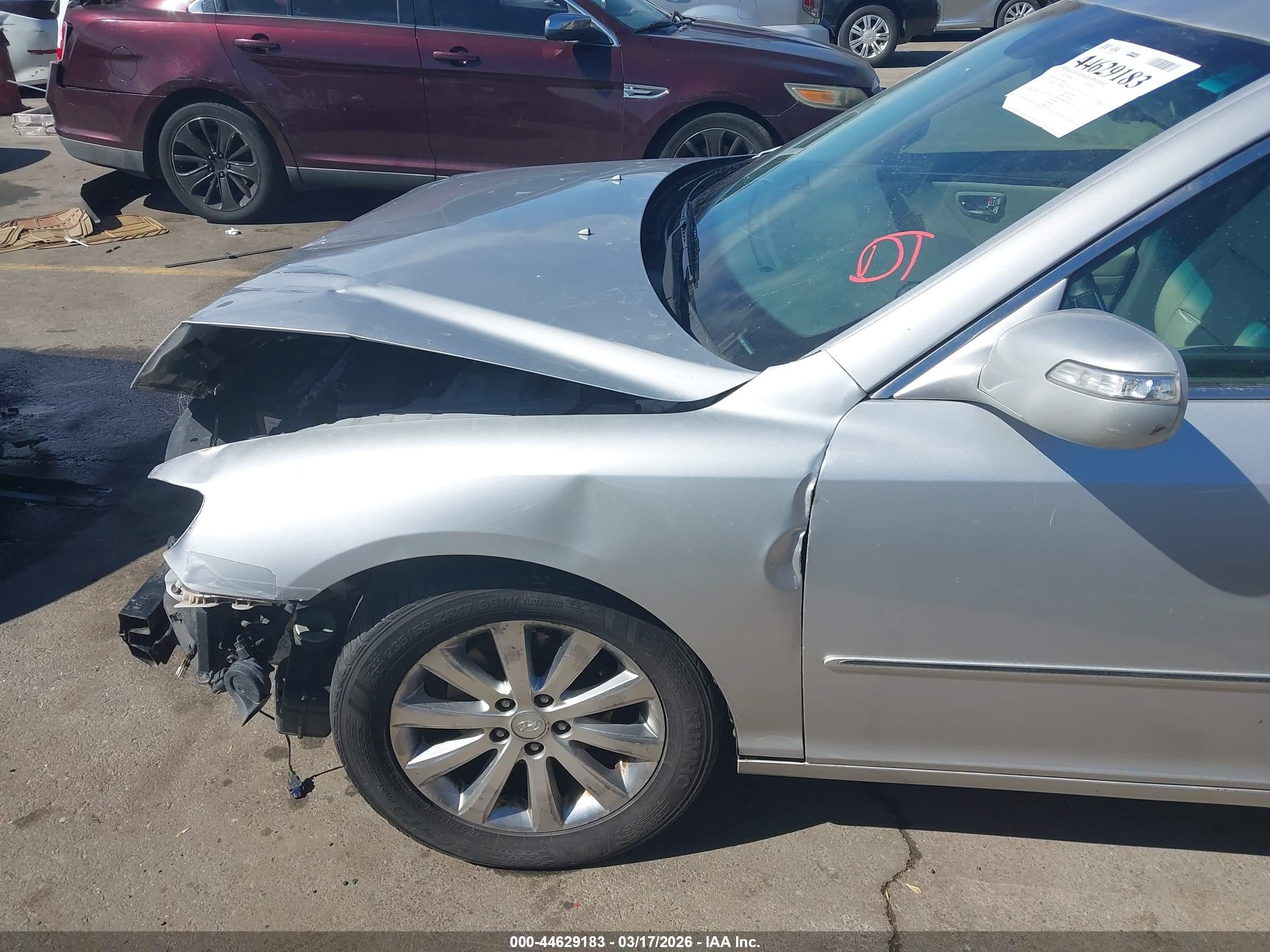 2009 Hyundai Azera Limited Серебряный vin: KMHFC46F29A394043
