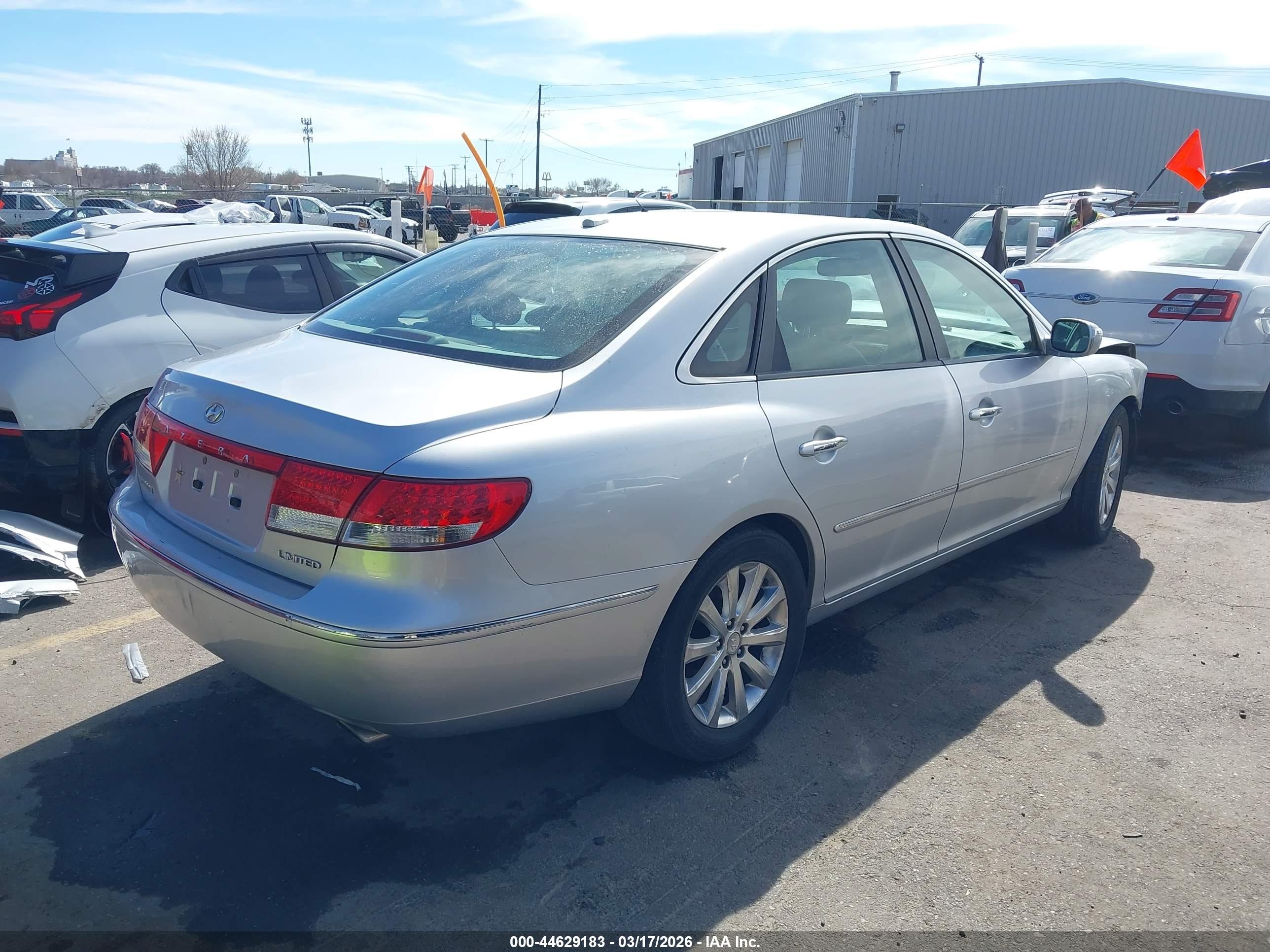 2009 Hyundai Azera Limited Серебряный vin: KMHFC46F29A394043