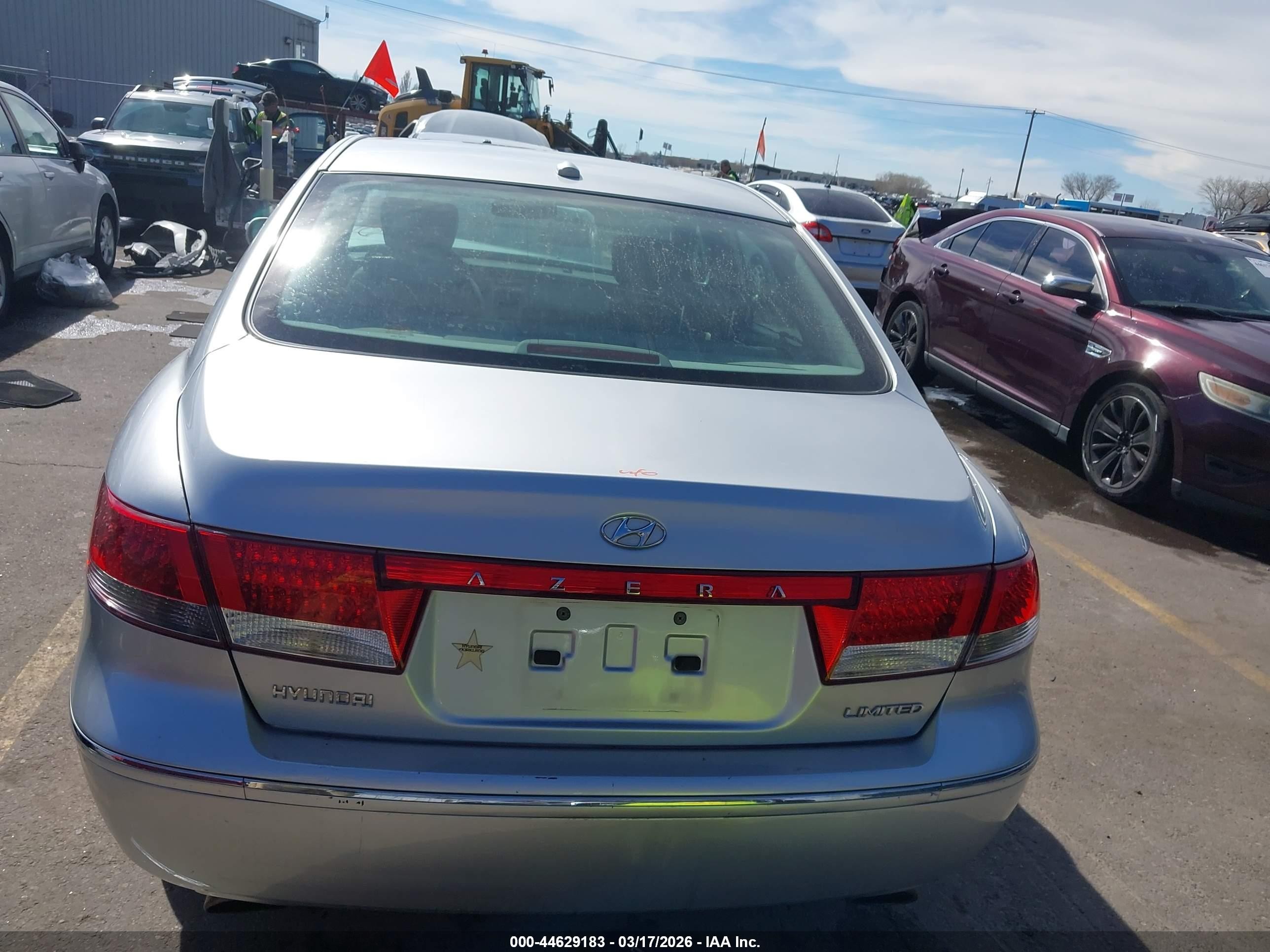 2009 Hyundai Azera Limited Серебряный vin: KMHFC46F29A394043
