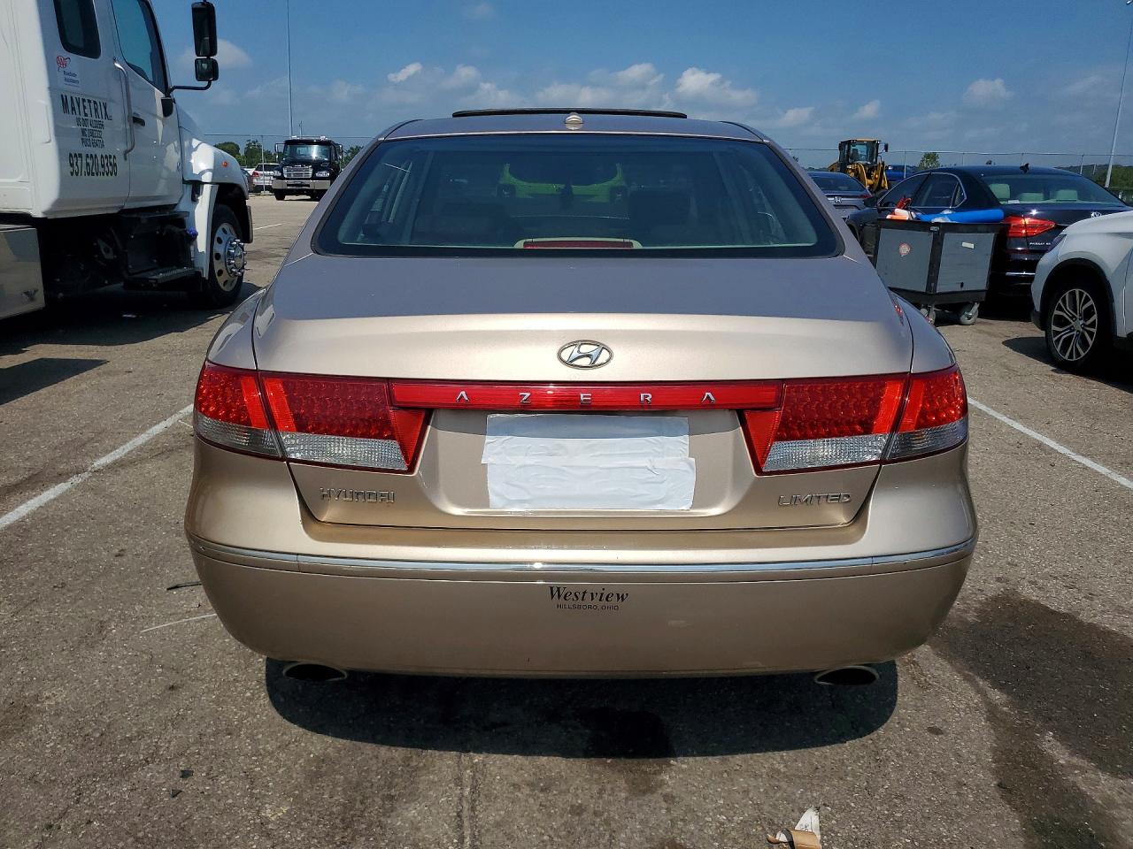2007 Hyundai Azera Se Beige vin: KMHFC46F37A185228