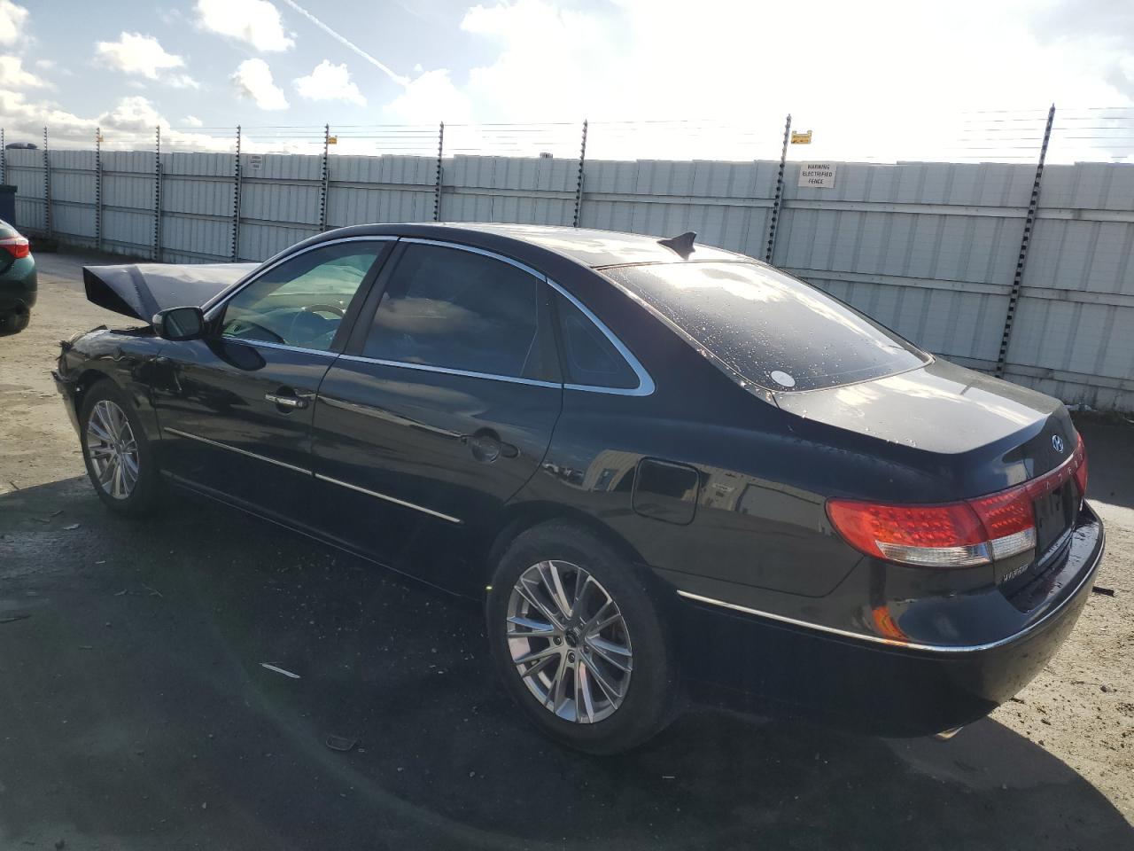 2009 Hyundai Azera Se Black vin: KMHFC46F39A343005