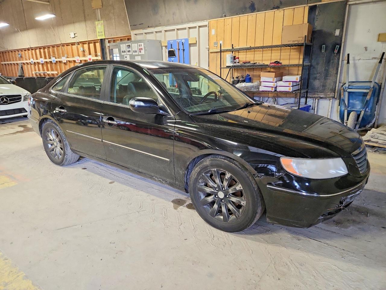 2009 Hyundai Azera Limited Black vin: KMHFC46F39A387411
