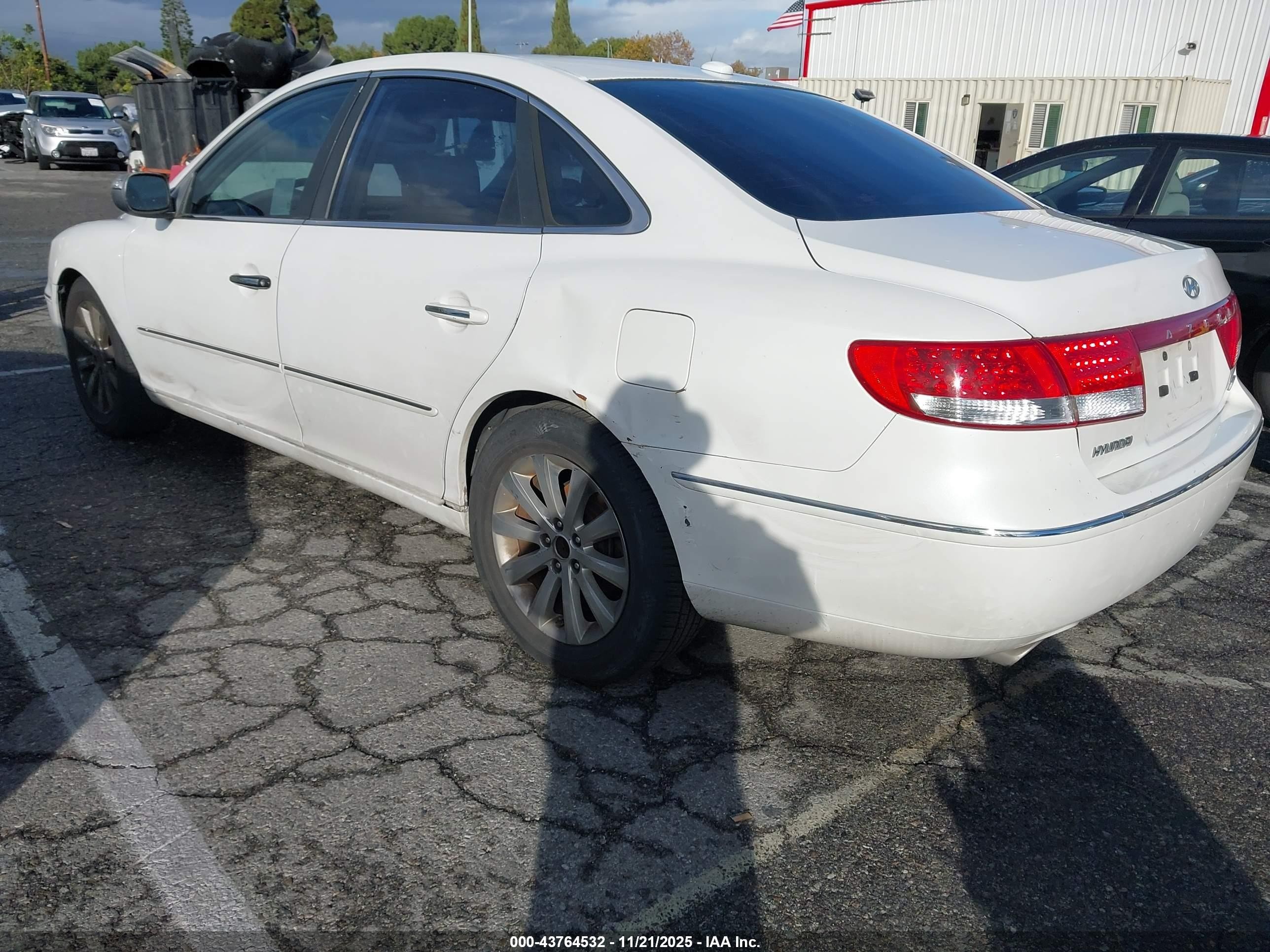 2009 Hyundai Azera Limited Белый vin: KMHFC46F39A441869