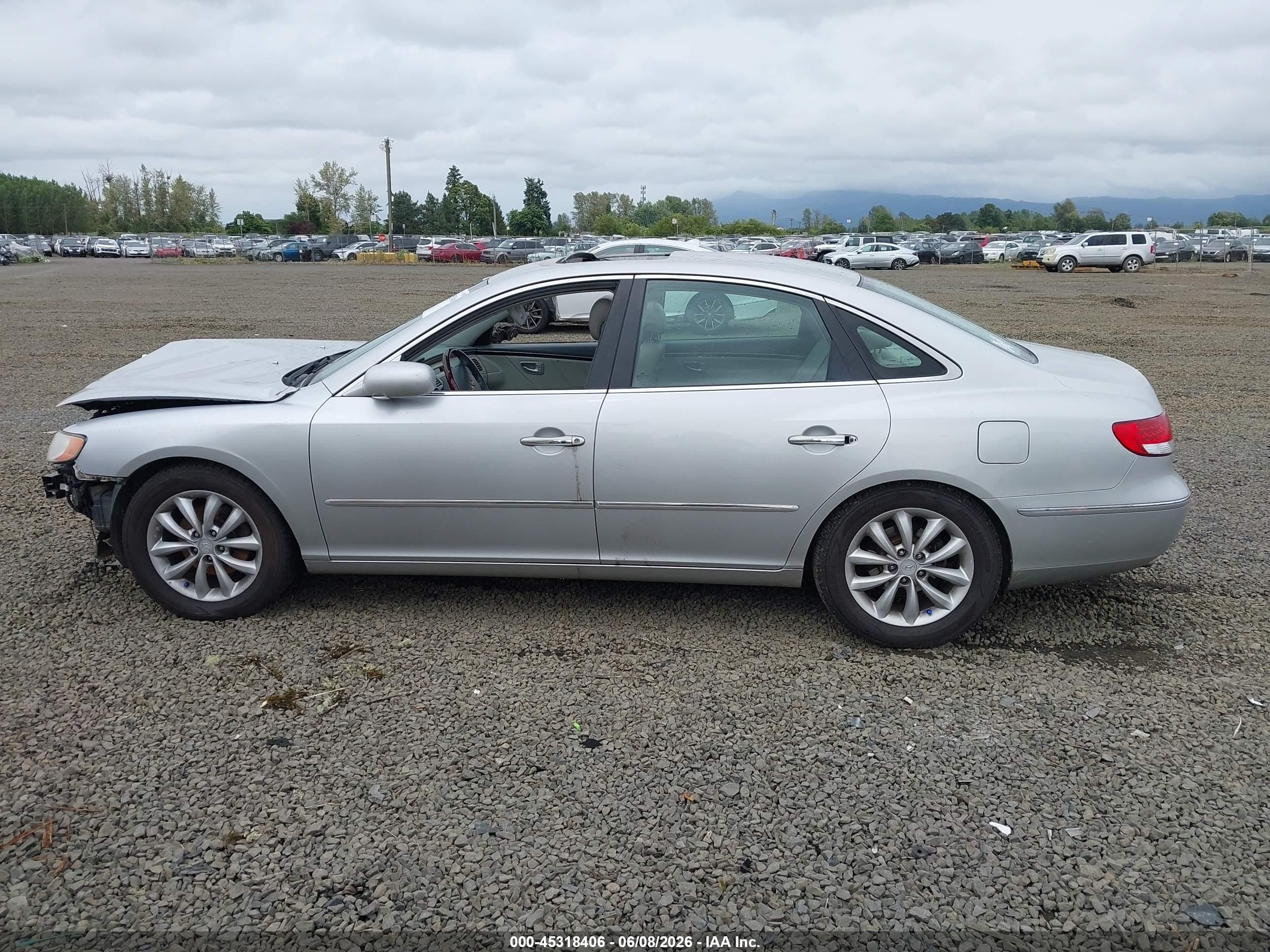 2006 Hyundai Azera Limited/se Gray vin: KMHFC46F46A051505